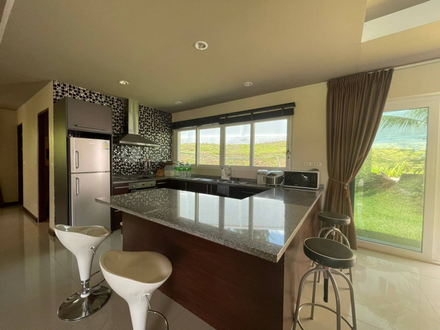 For Sale : Thalang-Yamu Luxury Pool Villa 3 Bedrooms 3 Bathrooms