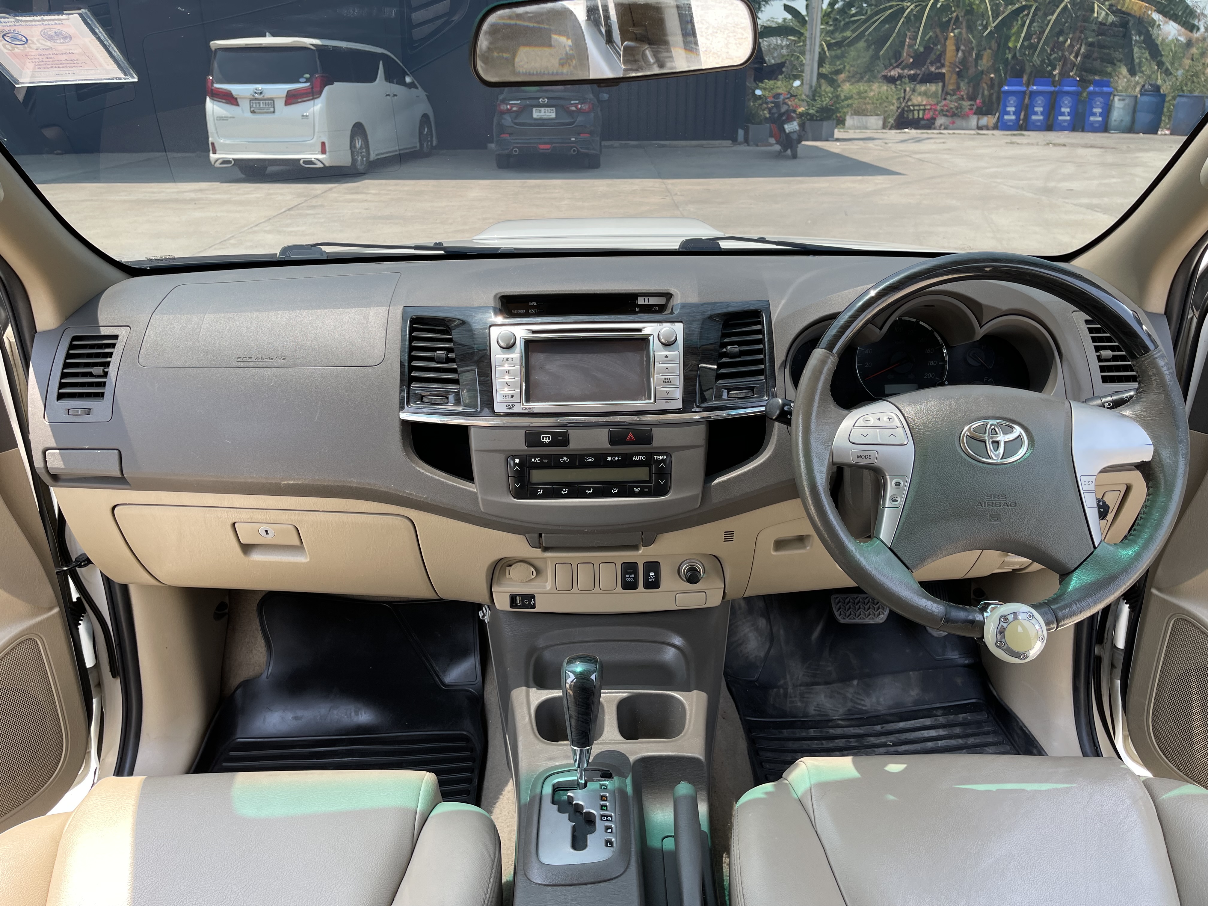 Toyota Fortuner 3.0 V 2WD At 2012 ขาวมุก