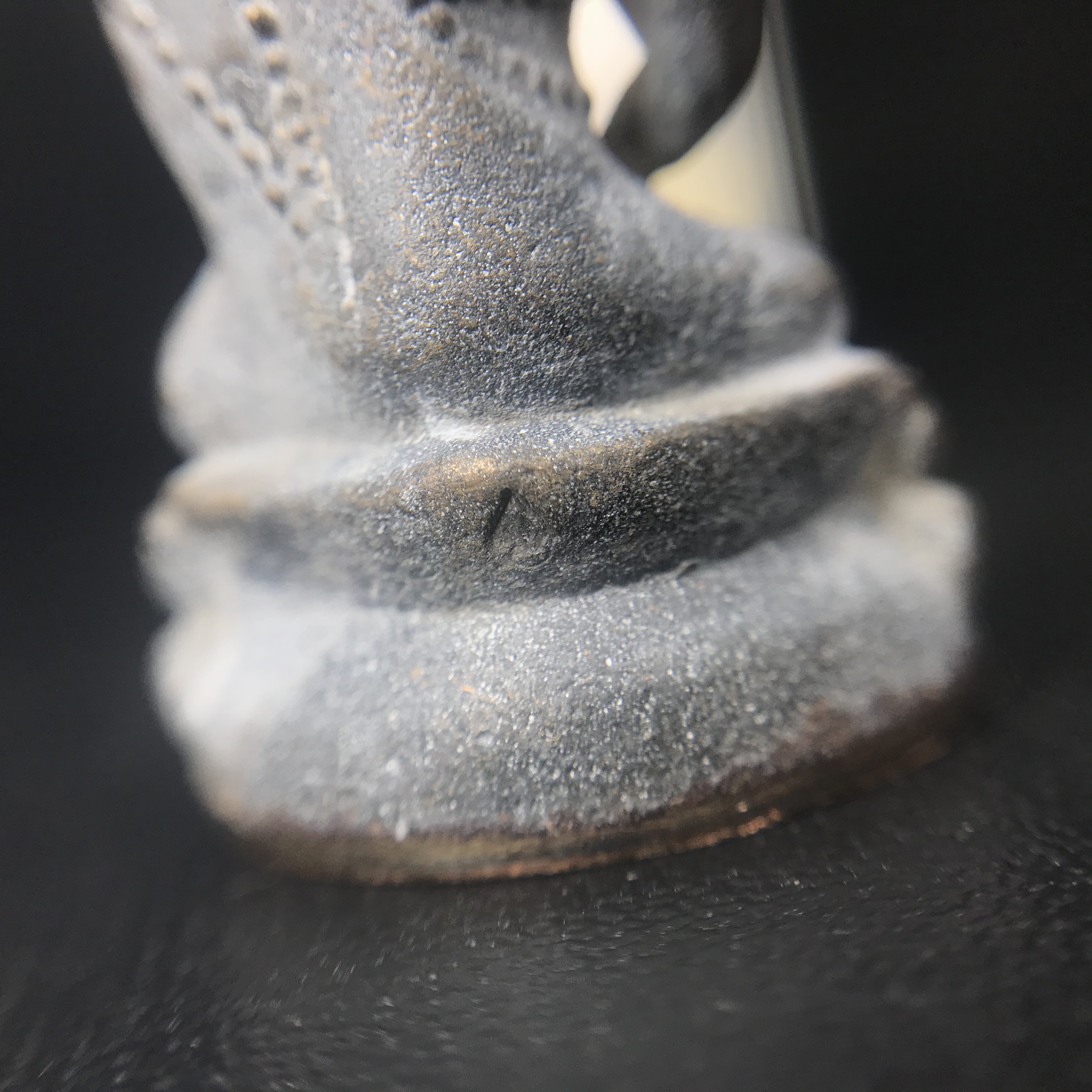 พระกริ่งชินบัญชรฉลองพระชันษา 100 ปี สมเด็จพระญาณสังวร วัดบวรนิเวศวิหาร ปี 2556 เนื้อนวโลหะผสมทองคำก้นทองแดง พิธีใหญ่ มวลสารเด่น นิยม(1 ใน 2556 องค์)