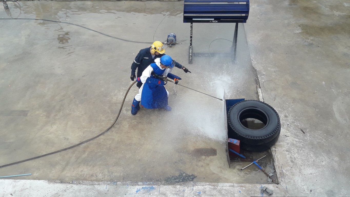 high pressure water jet training การอบรมการทำงานฉีดน้ำแรงดันสูง