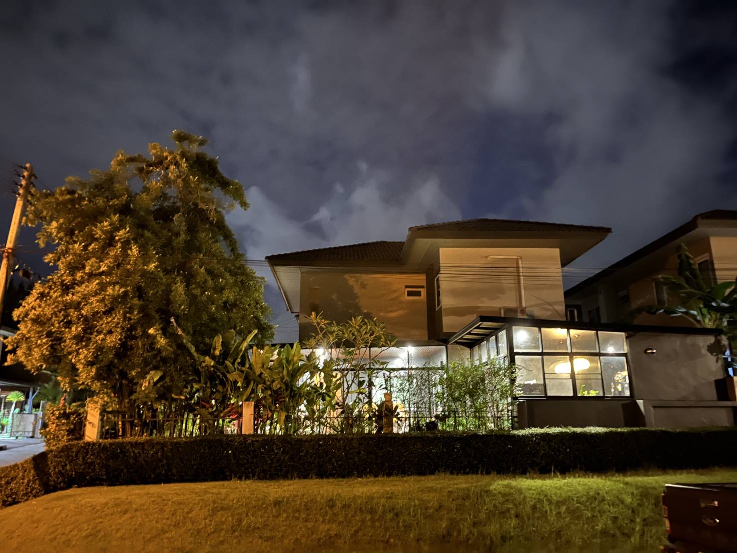 For Rent : Kohkaew, 2-story detached house, 4 Bedrooms 3 Bathrooms