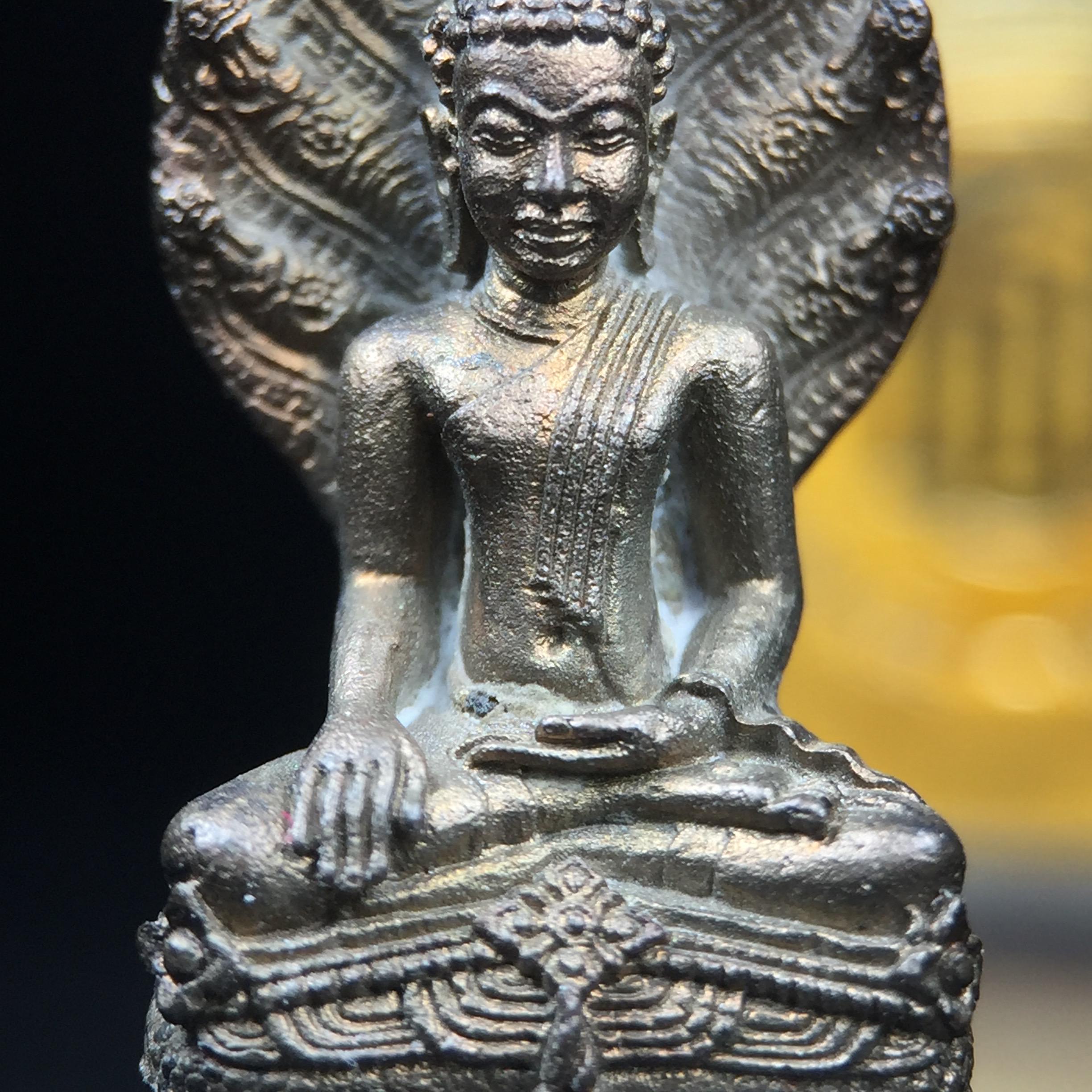 พระพุทธรูปนาคปรกปางมารวิชัย สธ. เนื่องวโรกาสสมเด็จพระเทพรัตนราชสุดาฯ ทรงเจริญพระชนมายุครบ 3 รอบ ปี2534 พระกริ่งนวโลหะ พิธีพุทธาภิเษก ณ วัดบวรนิเวศวิหาร โดยมีสมเด็จพระญาณสังวร สมเด็จพระสังฆราชเป็นองค์ประธาน(พิธีใหญ่ มวลสารดี พุทธศิลป์งดงาม)