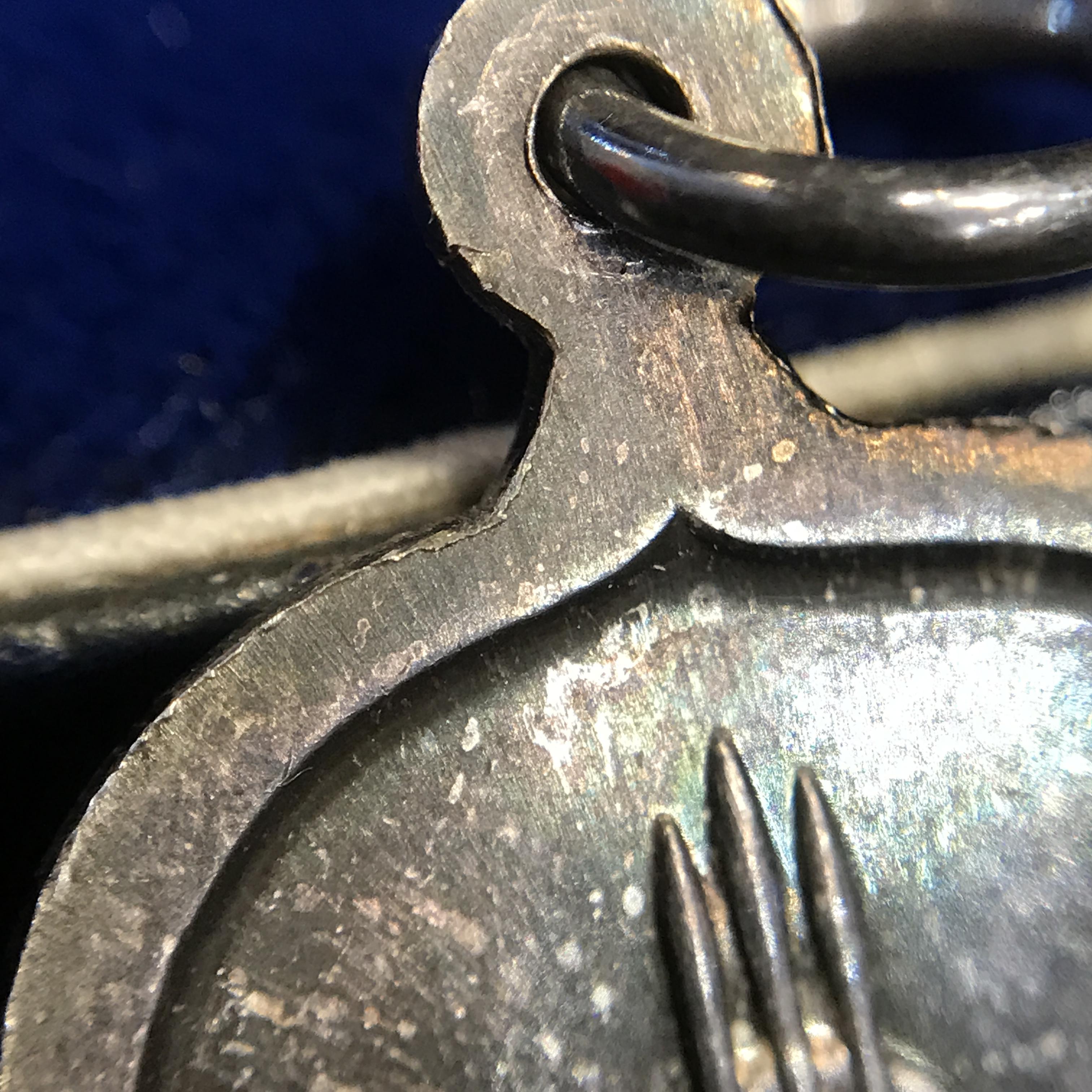 เหรียญสองพระองค์พระราชทาน ภปร. สก. เนื้อเงิน ปี2535 สภาพสวยผิวเดิมพร้อมกล่องเดิมๆ (หายาก)