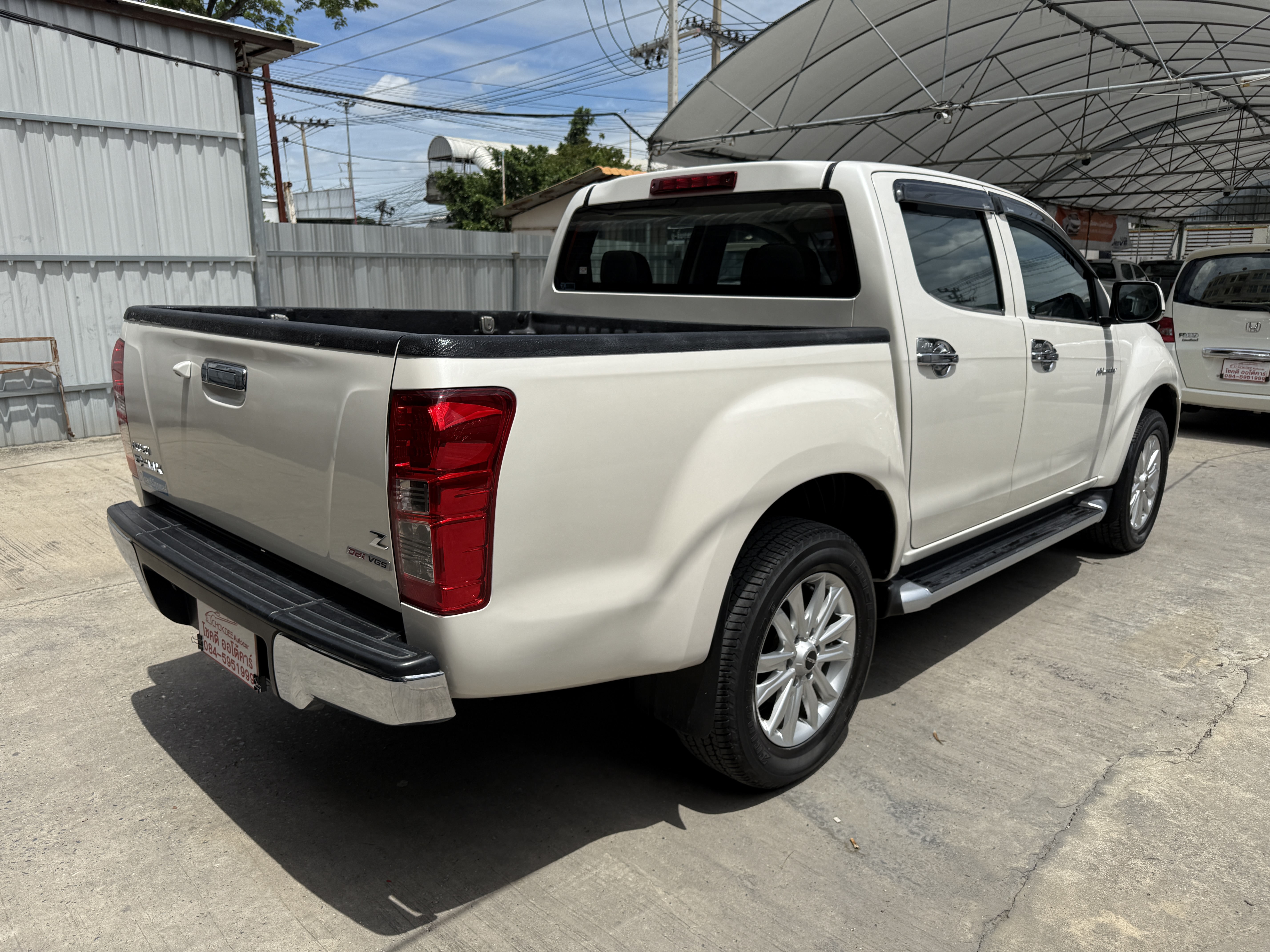 Isuzu Dmax All New 4ประตู Hilander 2.5 Vgs Z Dvd 2012 ขาวมุก