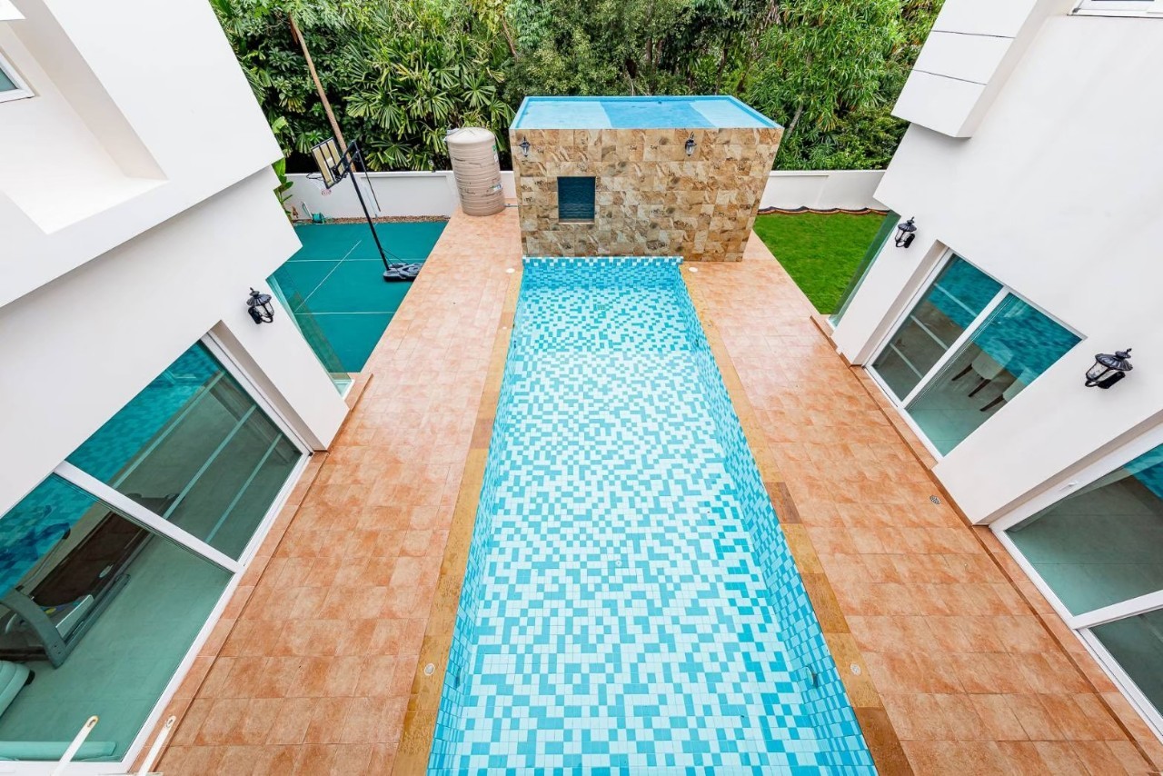 For Sale : Phuket Boat lagoon 4 Bedrooms 4 Bathrooms 163 SQ.W