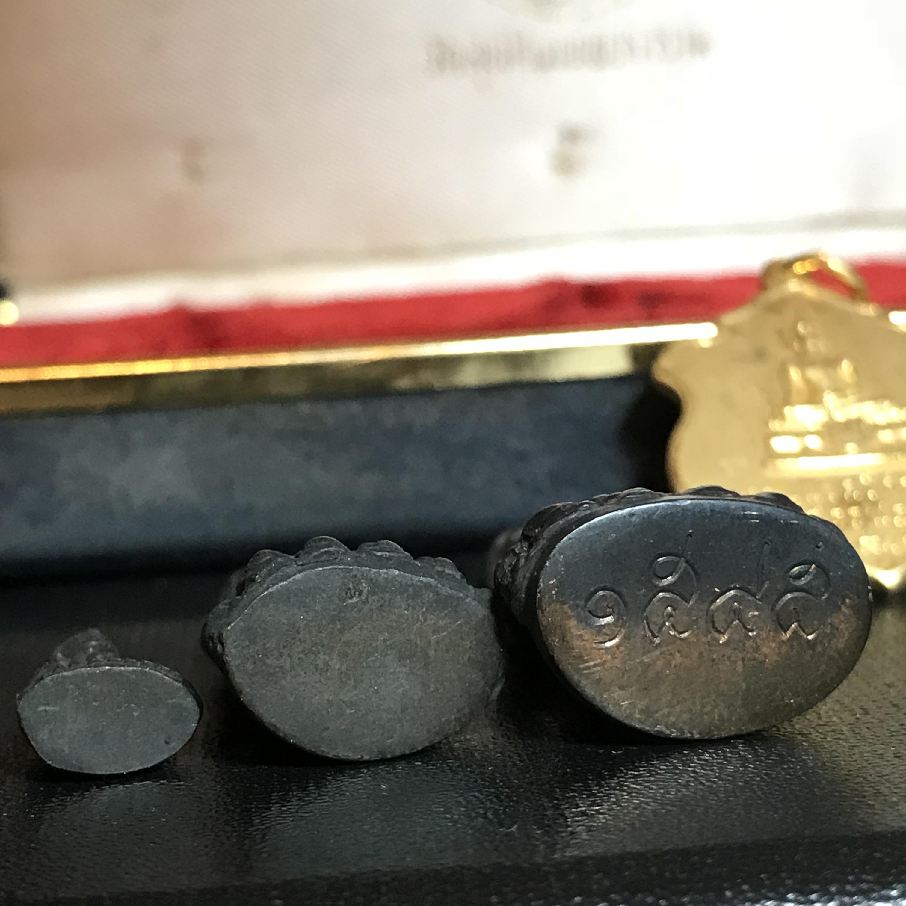 พระกริ่งศรีศากยมุนี ชุดกรรมการใหญ่ วัดสุทัศน์ ปี2516(ในหลวงรัชกาลที่ ๙ ทรงเสด็จเททอง)