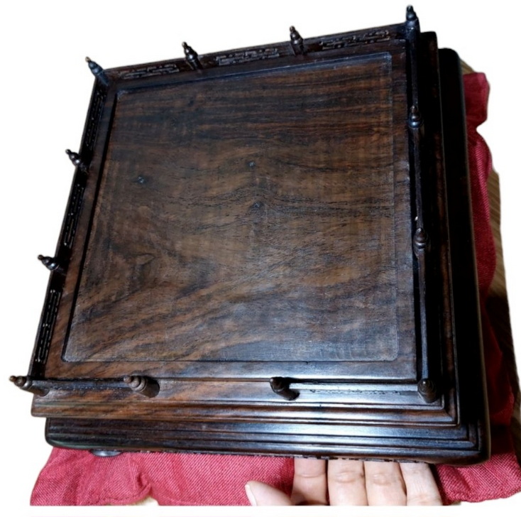 กี๋ ตั่งหรือฐานไม้หน้าท๊อป15cmx15cm -B512-D💥ตัวมีตำหนิ💥