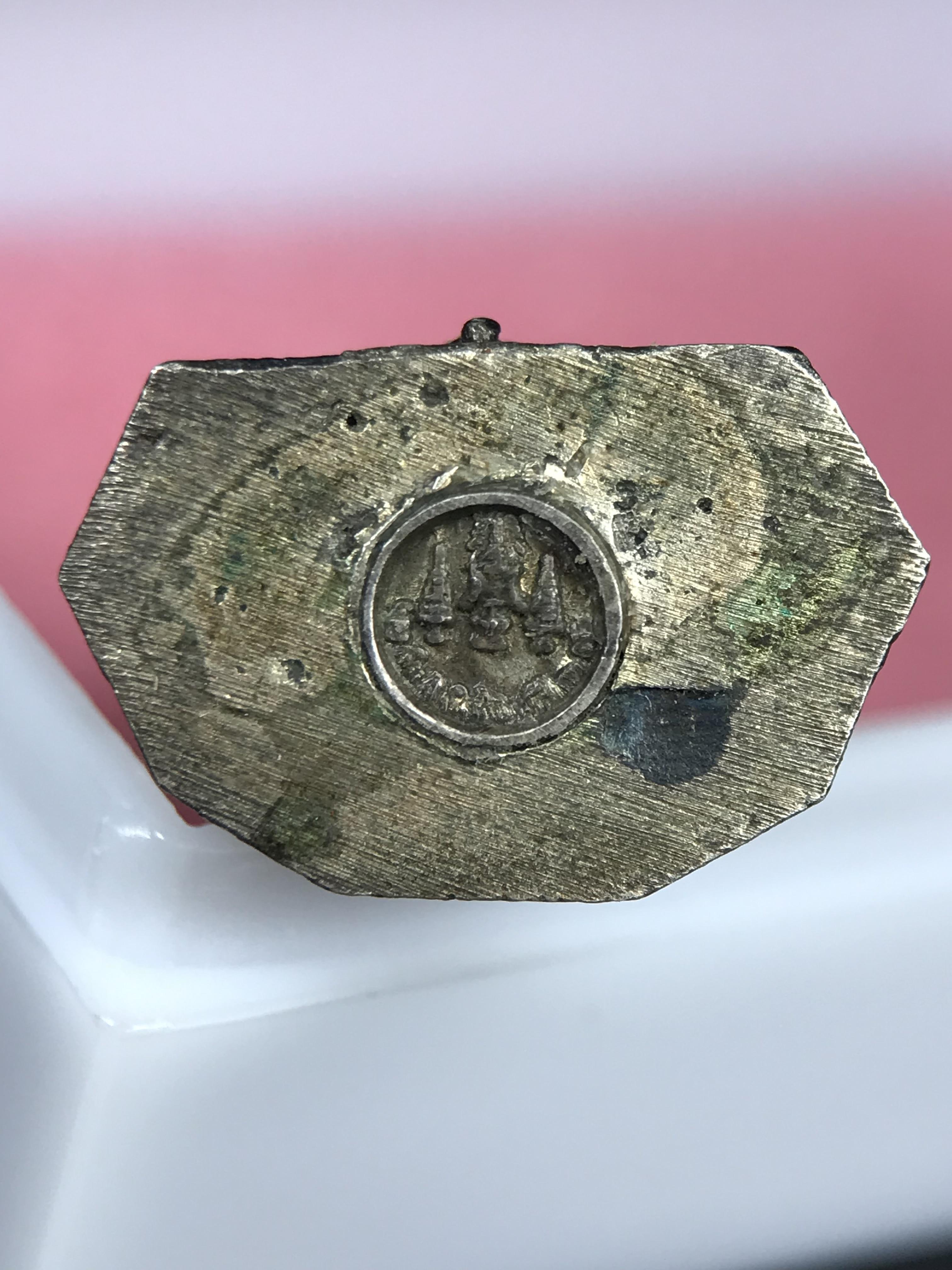 กริ่งพระพุทธนิรันตราย วัดราชประดิษฐสถิตมหาสีมารามราชวรวิหาร สมโภชกรุงรัตนโกสินทร์ 200ปี พ.ศ.2525 เนื้อเงิน (พิธีใหญ่ เกจิคณาจารย์ในยุคล้นหลาม ในหลวง ร.9 เสด็จร่วมพิธี สมเด็จพระสังฆราชประธานพิธีปลุกเสก)หายาก(1ใน 209 องค์)