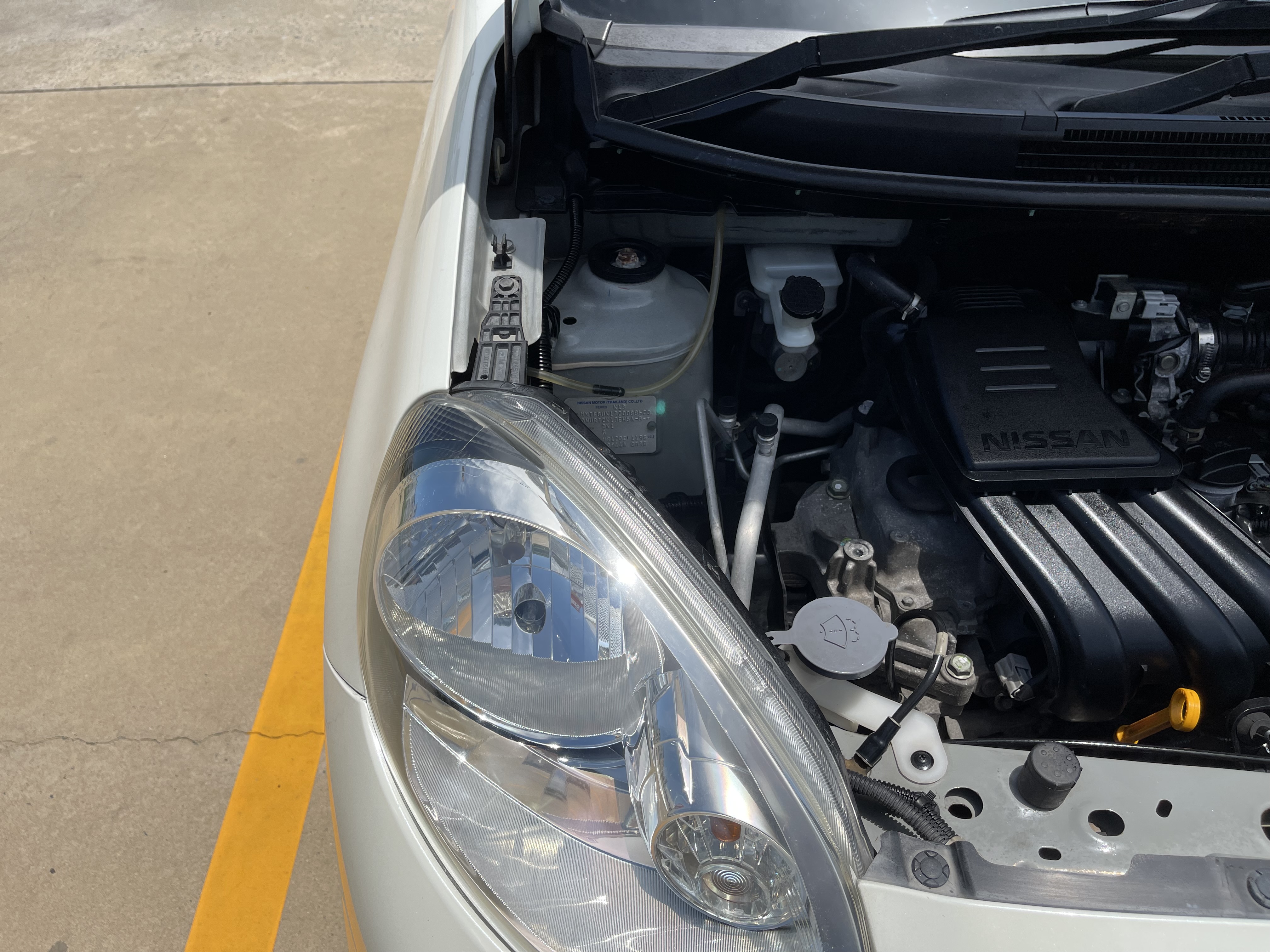 Nissan March 1.2 EL At 2016 ขาวมุก