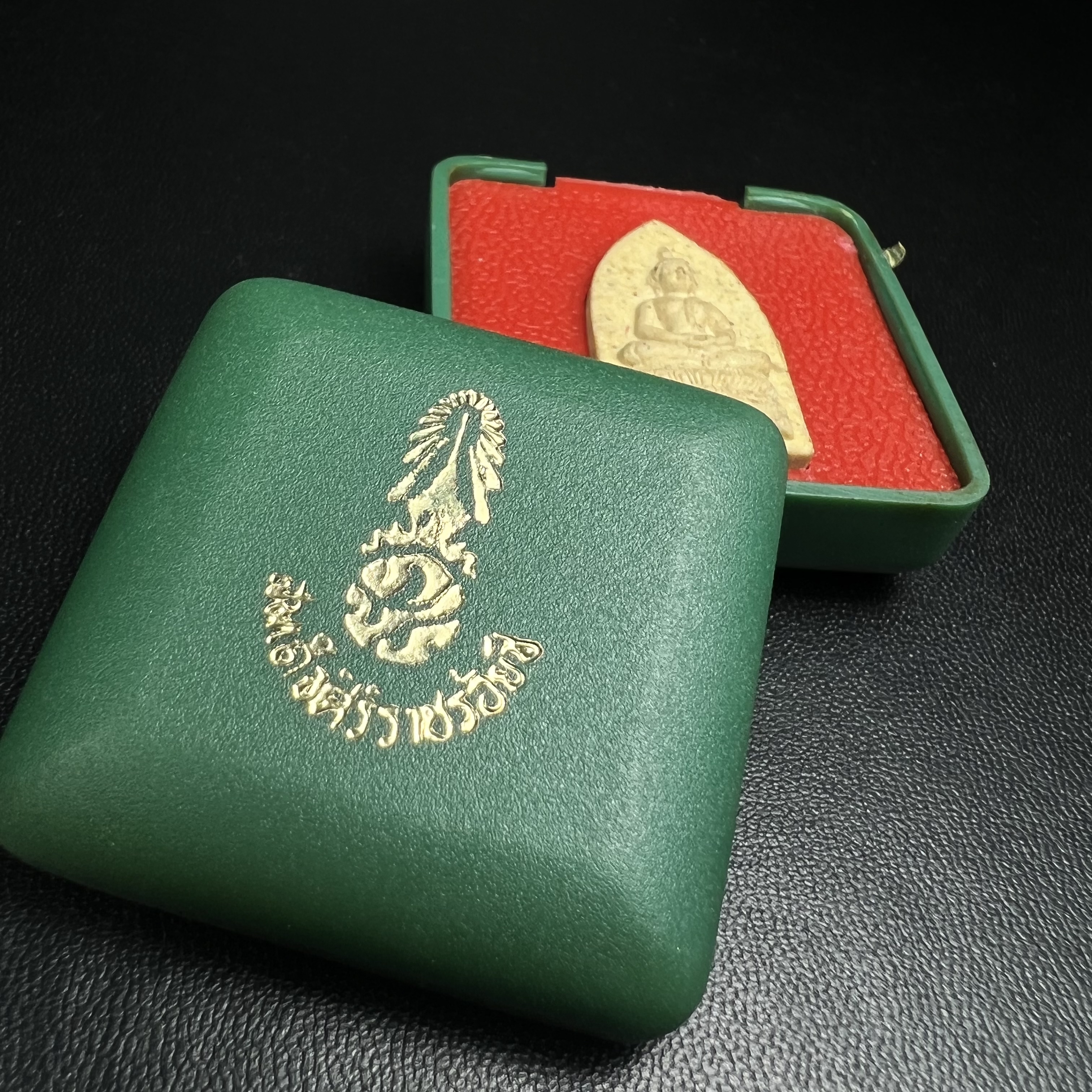 สมเด็จศิริราชร้อยปี หลัง ภปร. ปี 2531 ที่ระลึกครบ 100ปี โรงพยาบาลศิริราช ในหลวงรัชกาลที่9พระราชทานผงจิตรลดา(พระดี พิธีใหญ่ ปีลึก เจตนาบริสุทธิ์ สุดยอดมวลสาร)