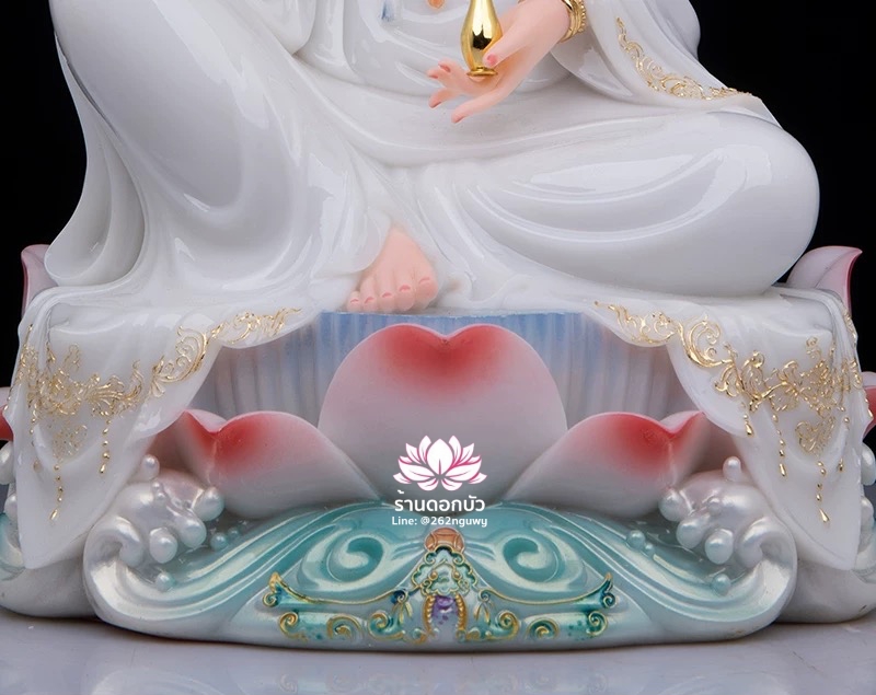 พระโพธิสัตว์กวนอิม ปางนั่งชันเข่าประทับบนดอกบัว งานหินอ่อนคุณภาพสูง ขนาด 12/16/19/26 นิ้ว