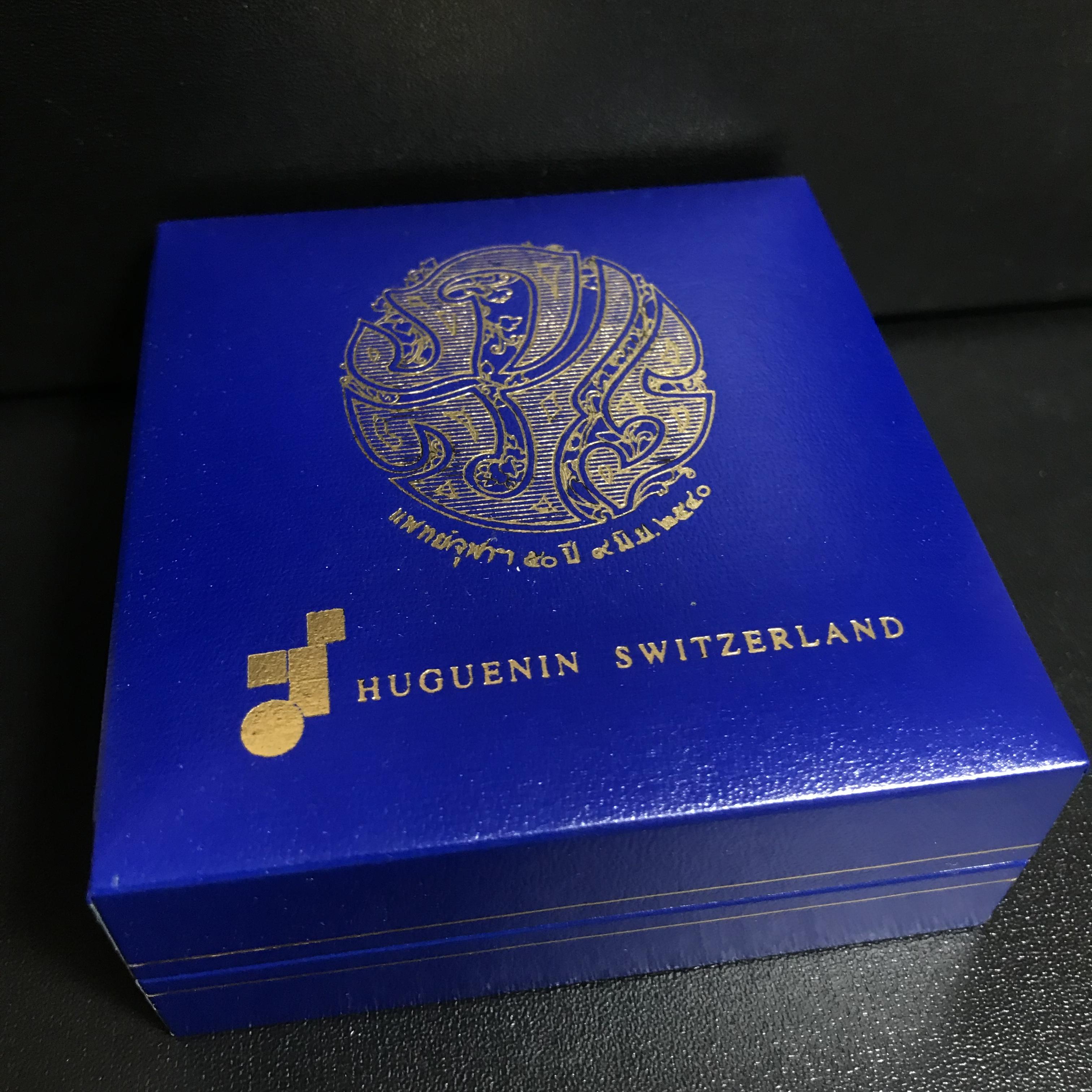 เหรียญแห่งศรัทธา ร.9 ที่ระลึก50 ปีแพทย์ศาสตร์ จุฬาฯ ปี2540 เนื้อเงินกล่องบรรจุการ์ดรับรองเดิมครบสมบูรณ์(หายาก)