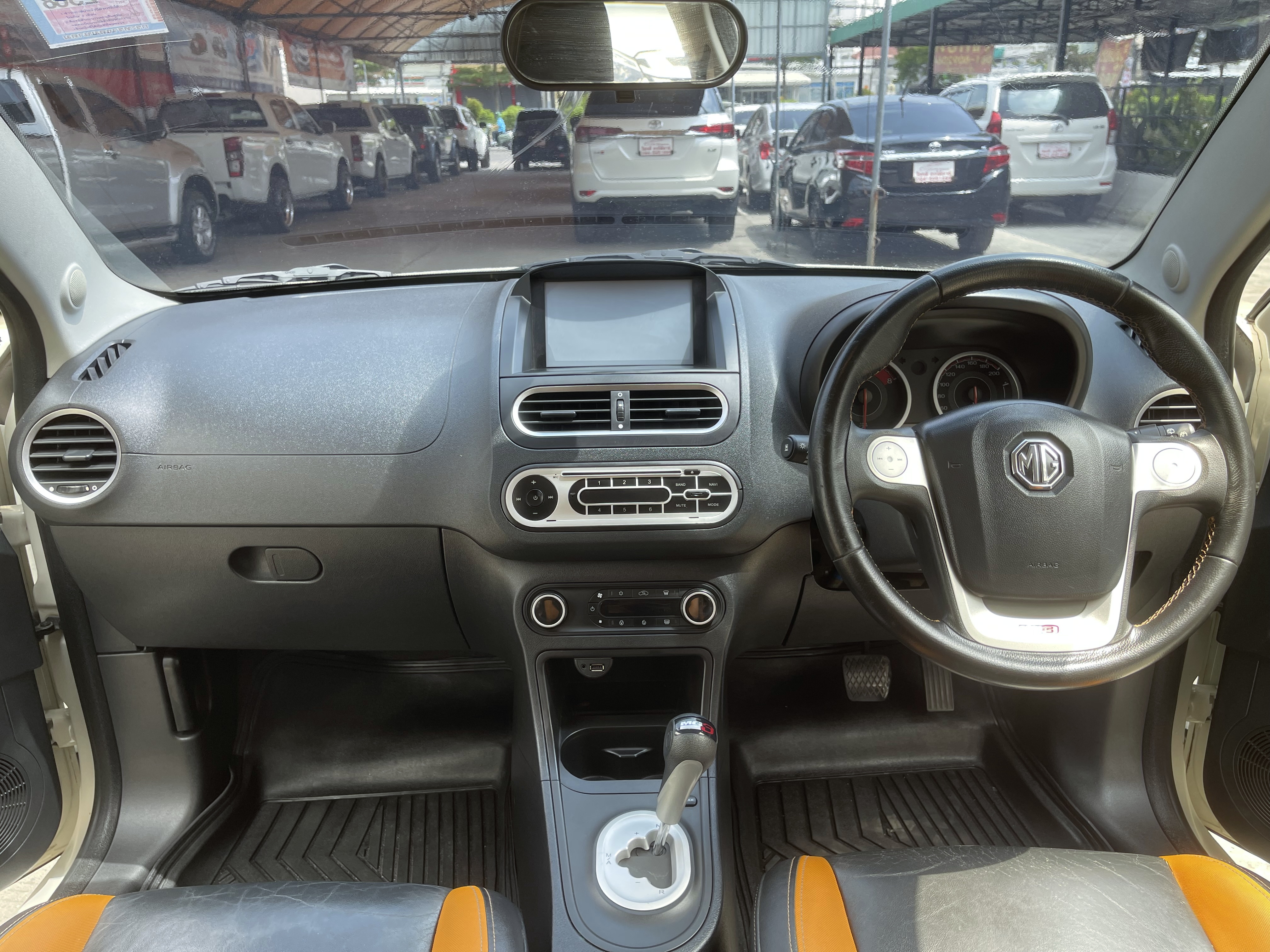 MG MG3 1.5 X Xross Sunroof At 2016 ขาวมุก