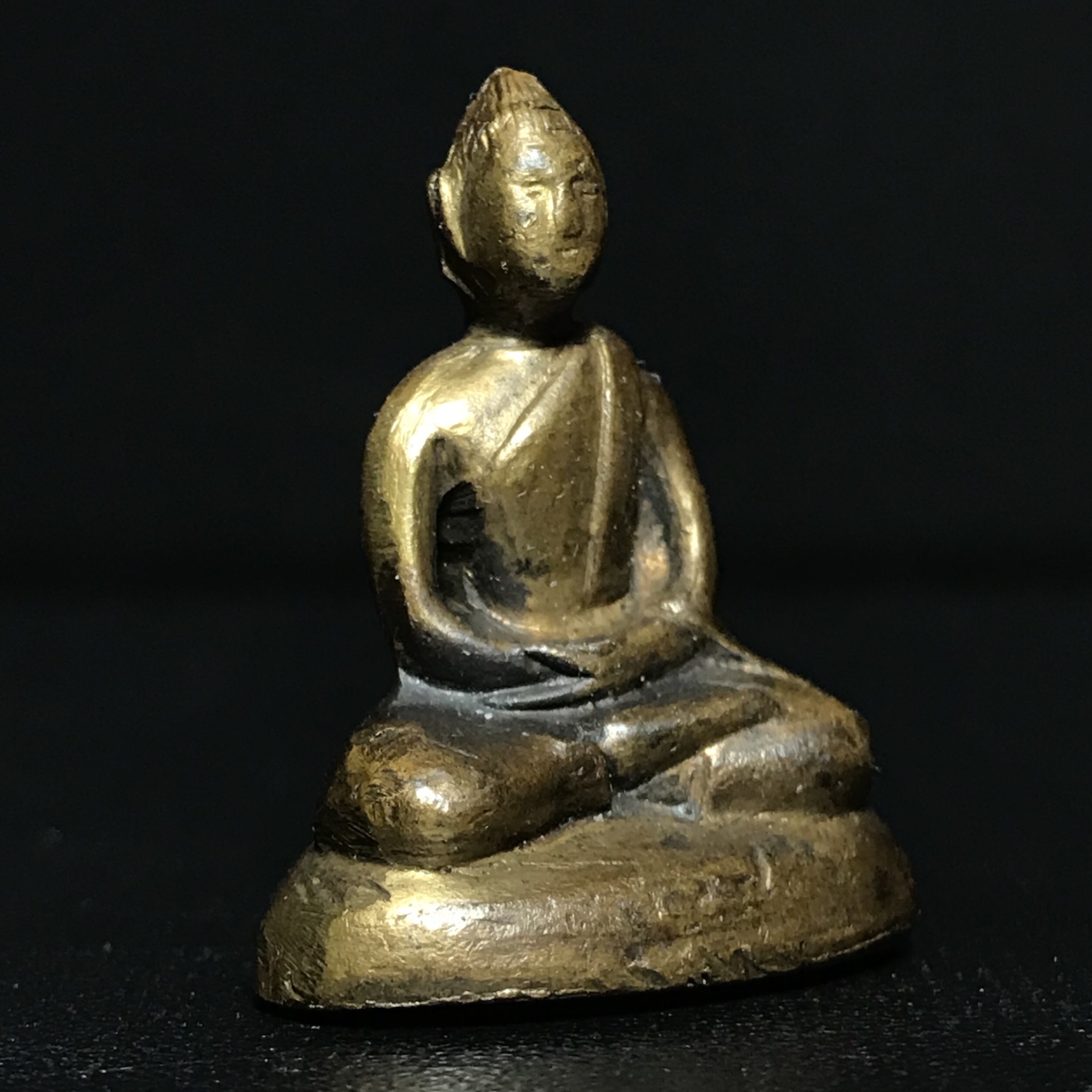 พระกริ่งฝีพระหัตถ์สมเด็จย่า เนื้อทองผสม ปี2515(ในหลวงรัชกาลที่9เสด็จเททอง)