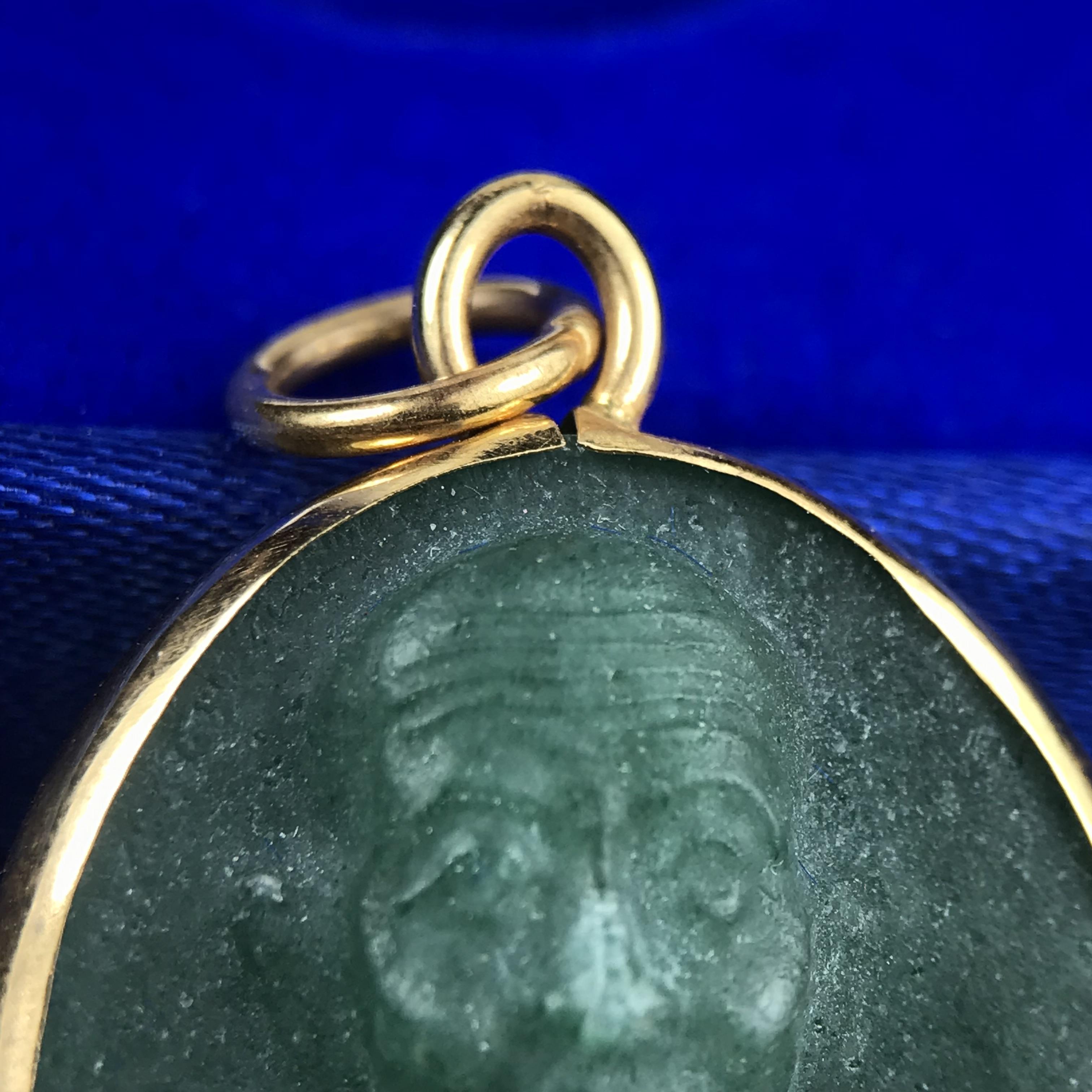 หลวงปู่ทวด วัดพะโคะ จ.สงขลา ปี 2543 เหรียญหยกรูปไข่(เลี่ยมทองคำ) ขนาด 2.2 x 2.5 ซม. ด้านหลังแผ่นโค๊ตทองคำ สร้างโดยสมาคมชาวเพชรบุรี “สมเด็จเจ้าพะโคะหลวงปู่ทวดเหยียบน้ำทะเลจืด” ครั้งแรกแห่งประวัติศาสตร์(สวยงามเป็นของล้ำค่าหายากมาก)สภาพสวยสมบูรณ์