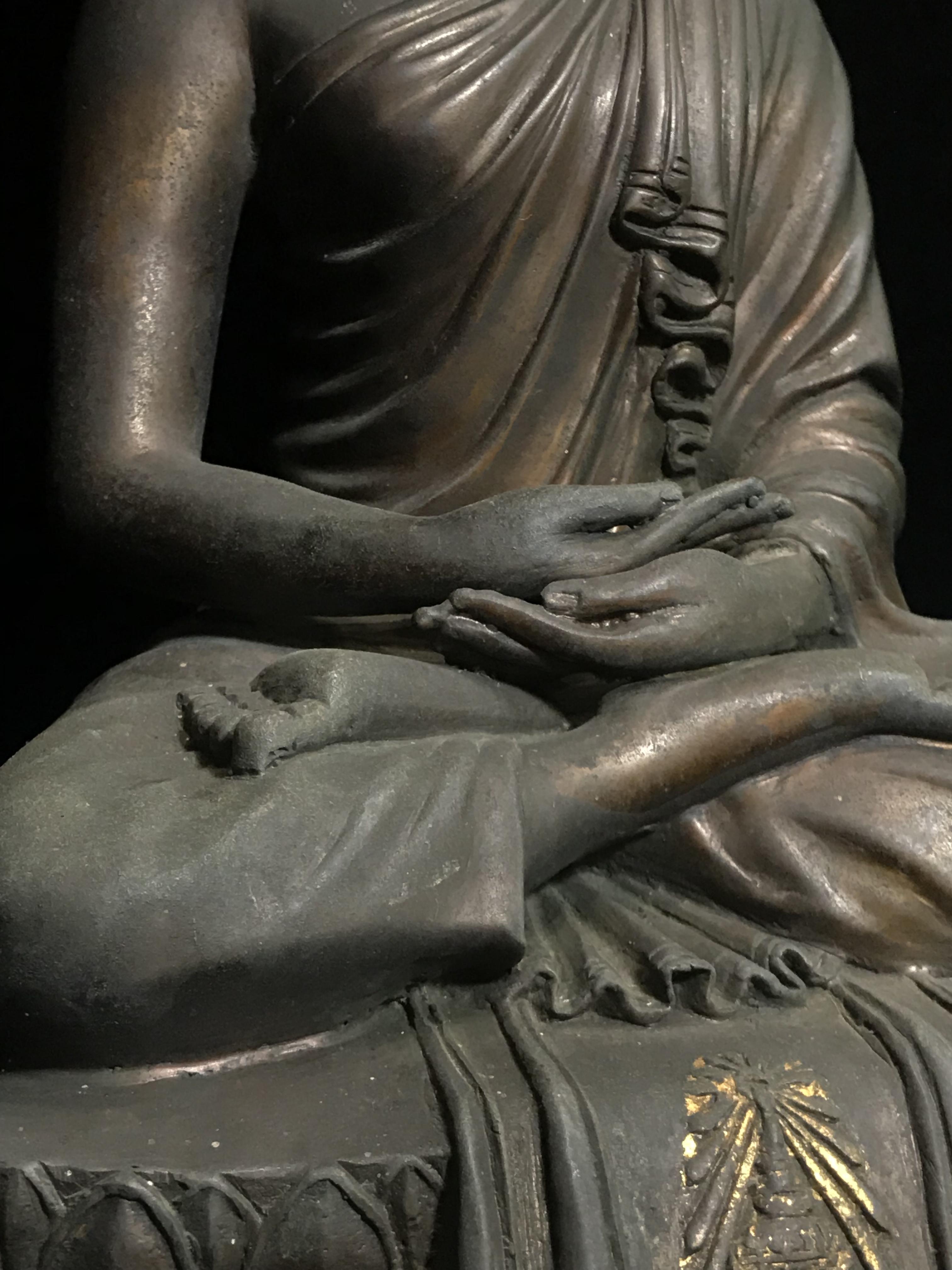 พระพุทธสิทธัตถศาสดา 100 ปี กรมบัญชีกลาง พ.ศ. 2533(รุ่นแรก) เนื้อโลหะสำริด รมมันปู หน้าตัก 5.9 นิ้ว (พิธีใหญ่ ศิลป์สวย หายาก)