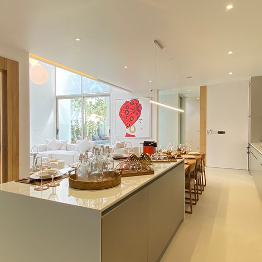 For Sales : Cherngtalay, Modern Contemporary Pool Villa , 3 bedrooms, 3 bathrooms