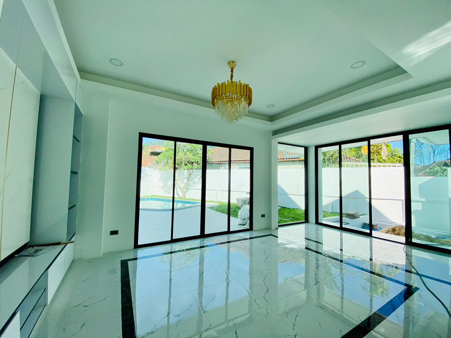 For Sale : Kathu, Private Luxury House With Pool, 3 bedrooms 2 bathrooms