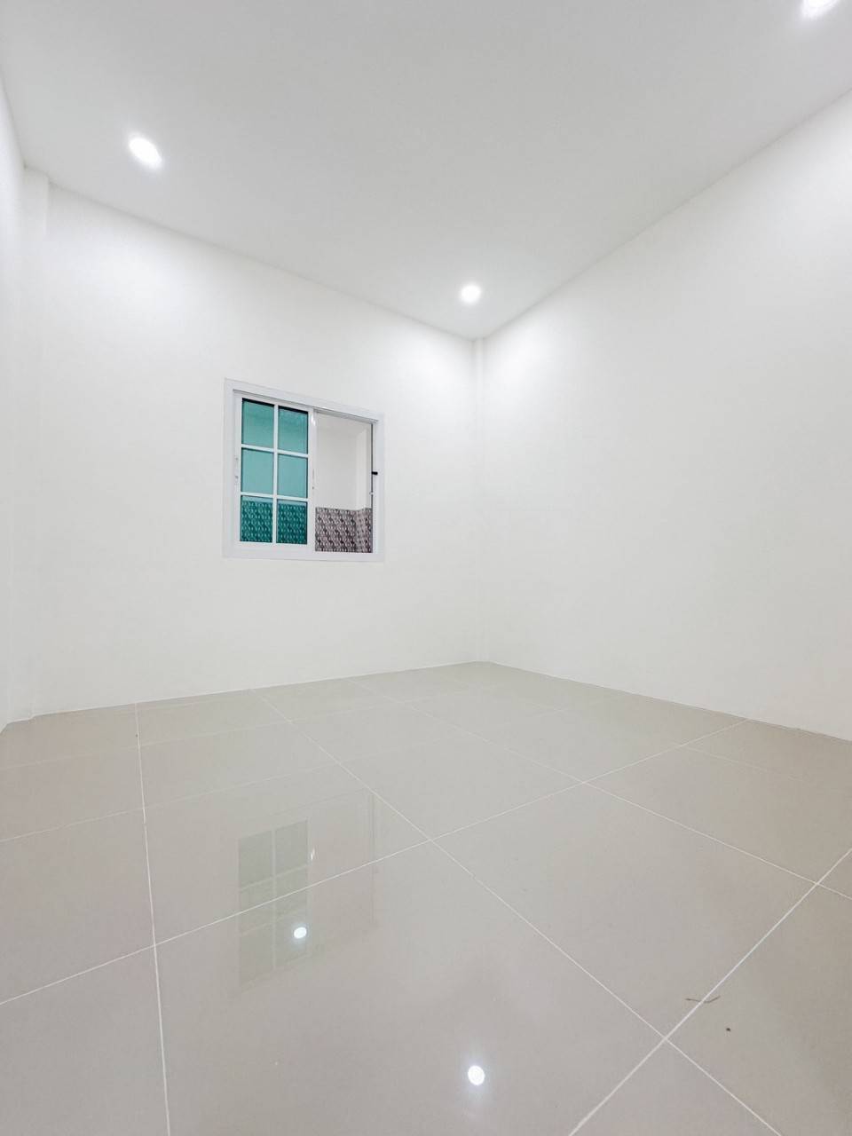 For Sales : Bypass, One-story townhome, 2 bedrooms 1 bathrooms