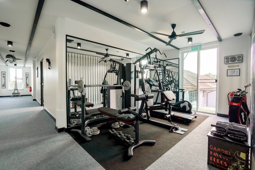 For Sales : Rawai, Luxury Private Pool Villa, 7 bedrooms 7.5 bathrooms, 450 sqm.