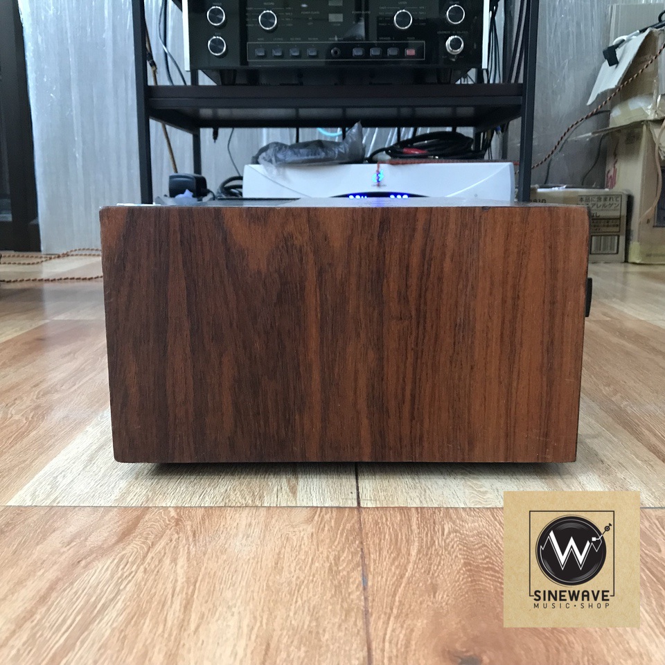 Integrated Amp ยี่ห้อ Luxman รุ่น L-308 (Made in Japan) ไฟ 220Volts