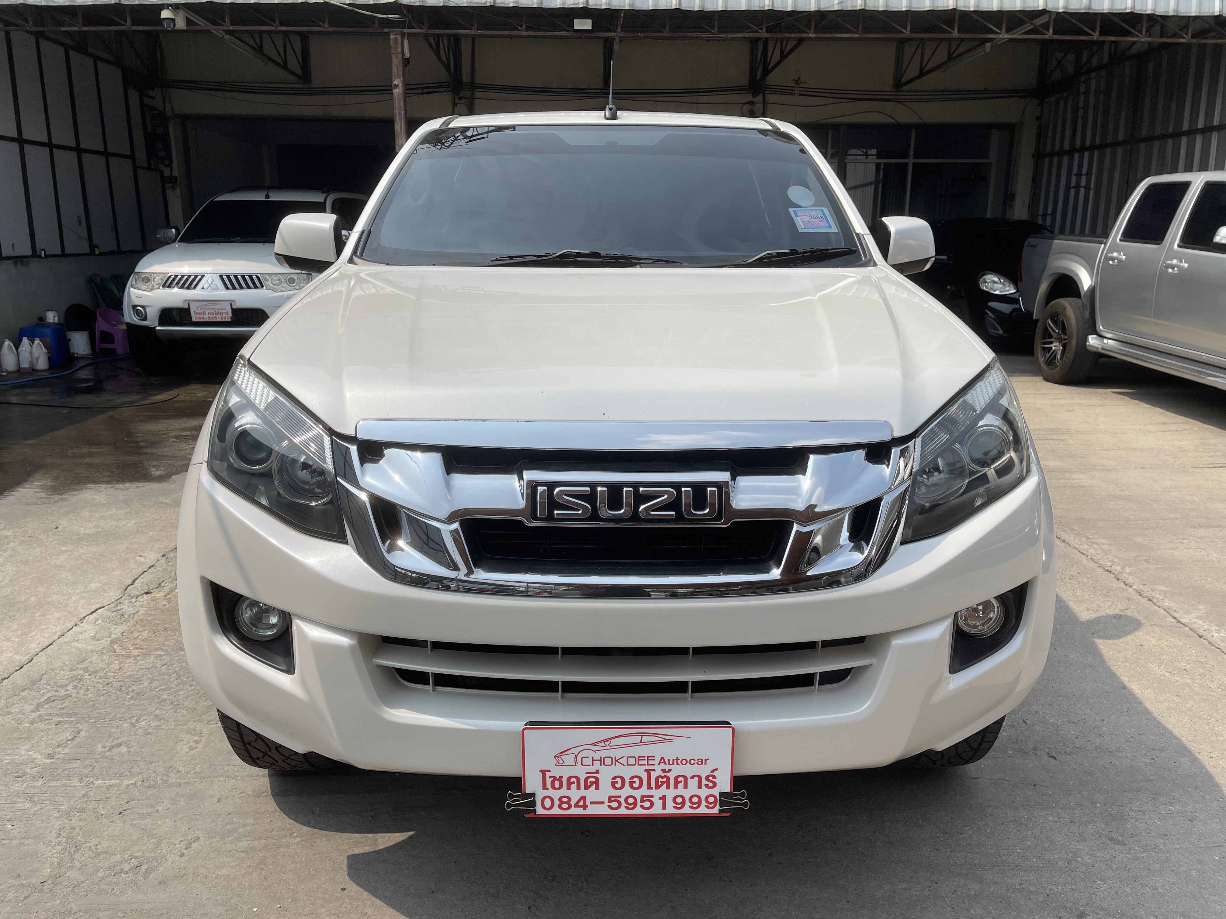 Isuzu Dmax All New 4ประตู Hilander 2.5 Vgs Z Dvd 2013 ขาวมุก