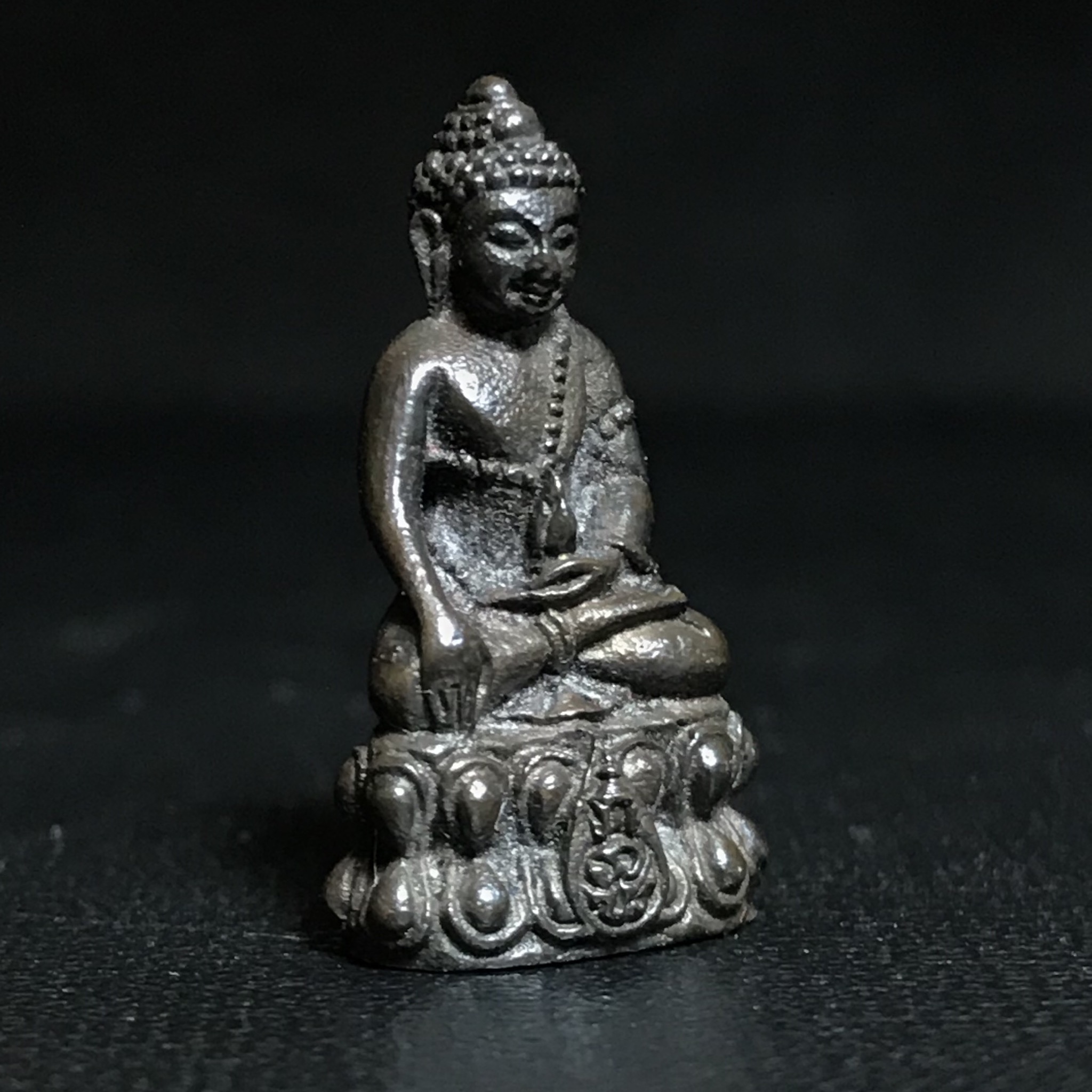 พระชัยวัฒน์นวปทุม ภปร. วัดปทุมวนาราม ปี2535 เนื้อนวโลหะ(ในหลวงรัชกาลที่9เสด็จเททอง)(หายาก1ใน3000องค์)