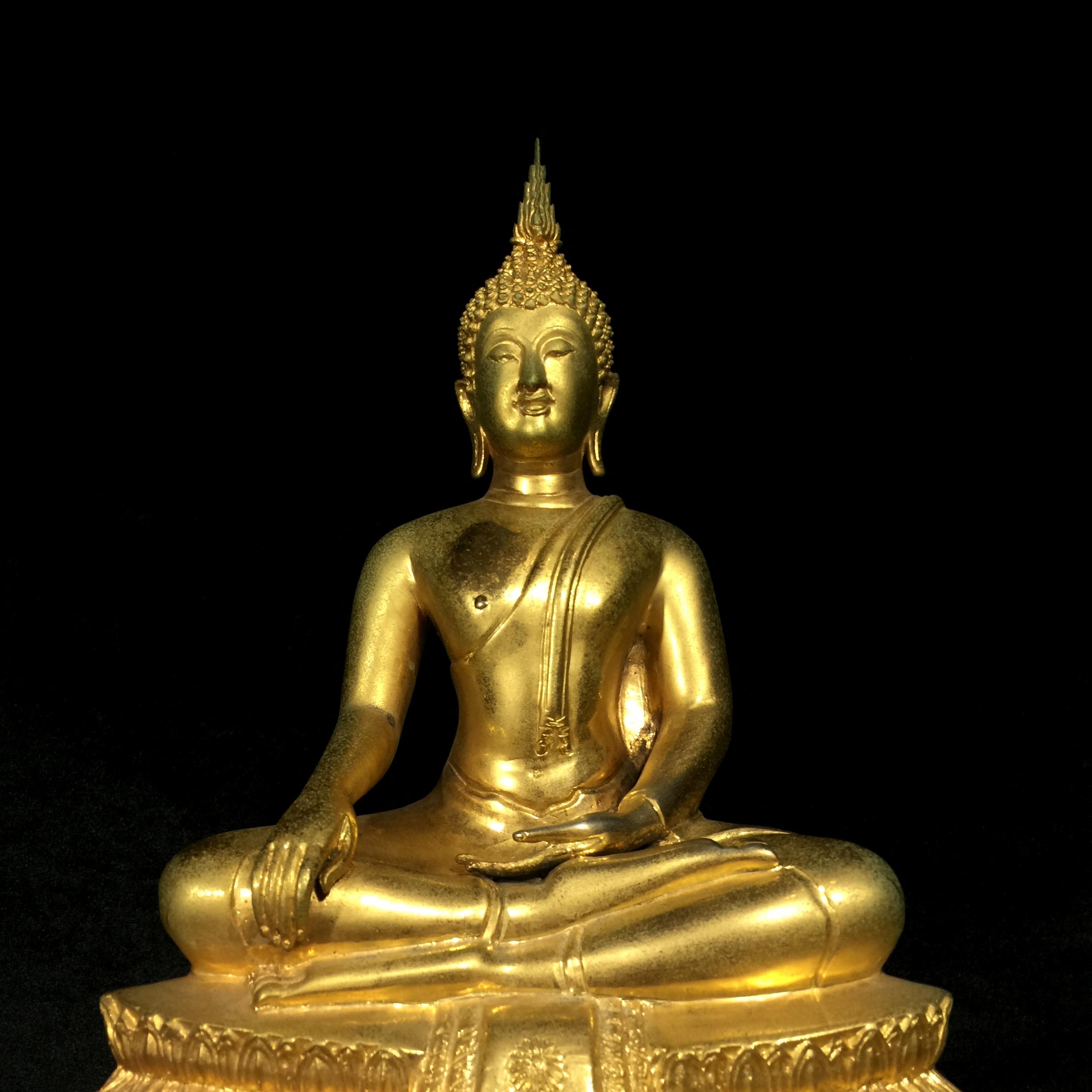 พระบูชาพระพุทธศิรมงคล ภปร. วัตถุมงคลคุ้มเกล้าปี2524 ของมูลนิธิคุ้มเกล้า โรงพยาบาลภูมิพลจัดสร้าง ขนาดหน้าตัก5นิ้ว(ในหลวงรัชกาลที่9 ทรงจุดไฟพระฤกษ์และเททอง พิธีใหญ่)ยอดนิยมหายาก