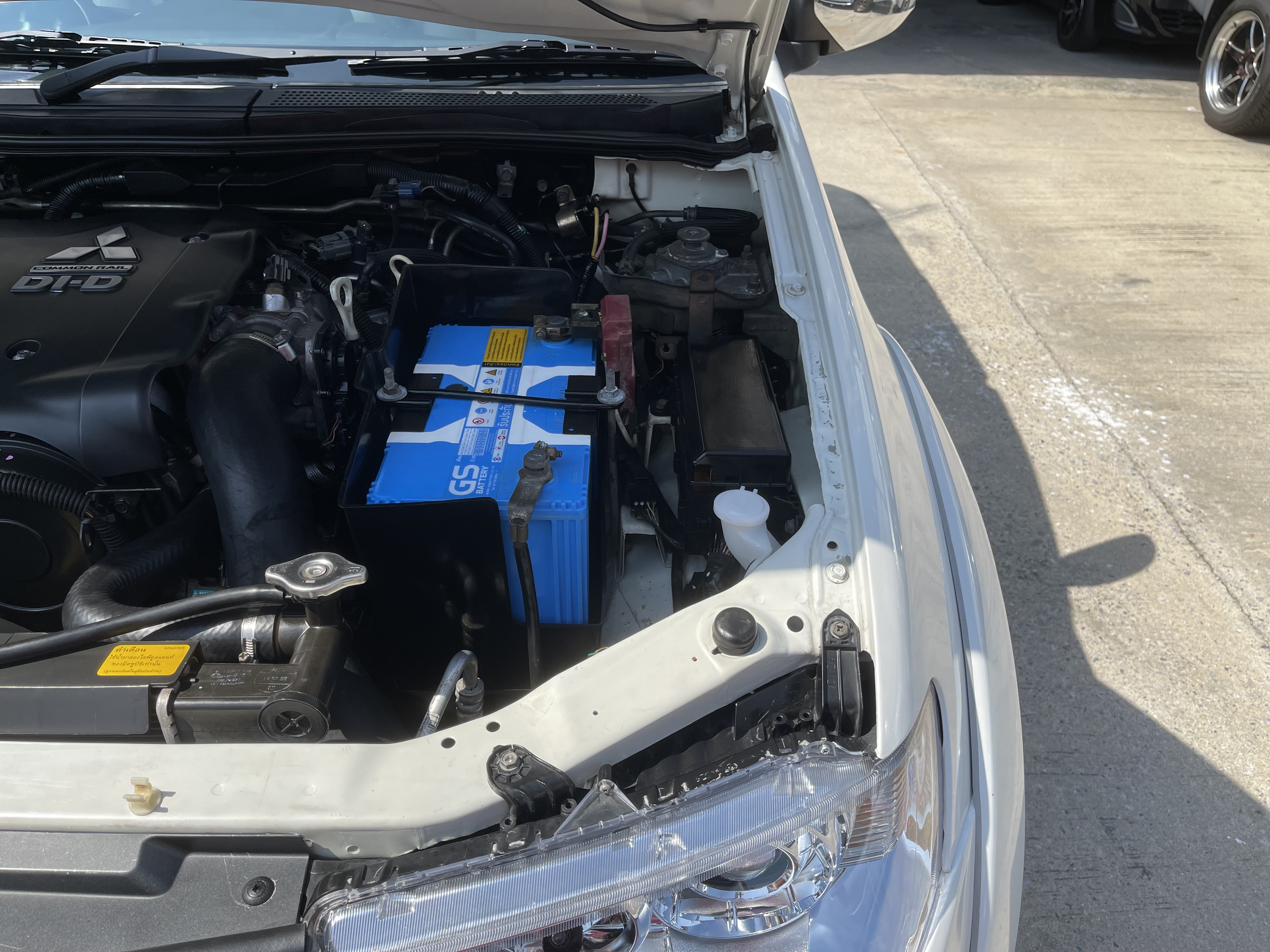 Mitsubishi Pajero Sport 2.5 GT 2WD At 2012 ขาวมุก