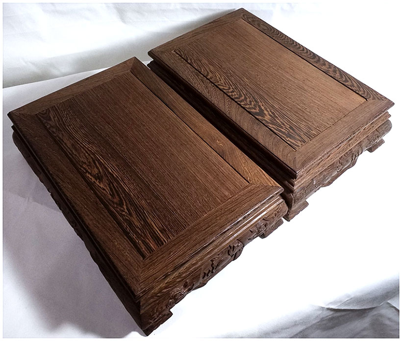 กี๋หรือฐานไม้สไตล์จีน ขาสิงห์ ท๊อปประมาณ18cmx28.5cm ตัวละ