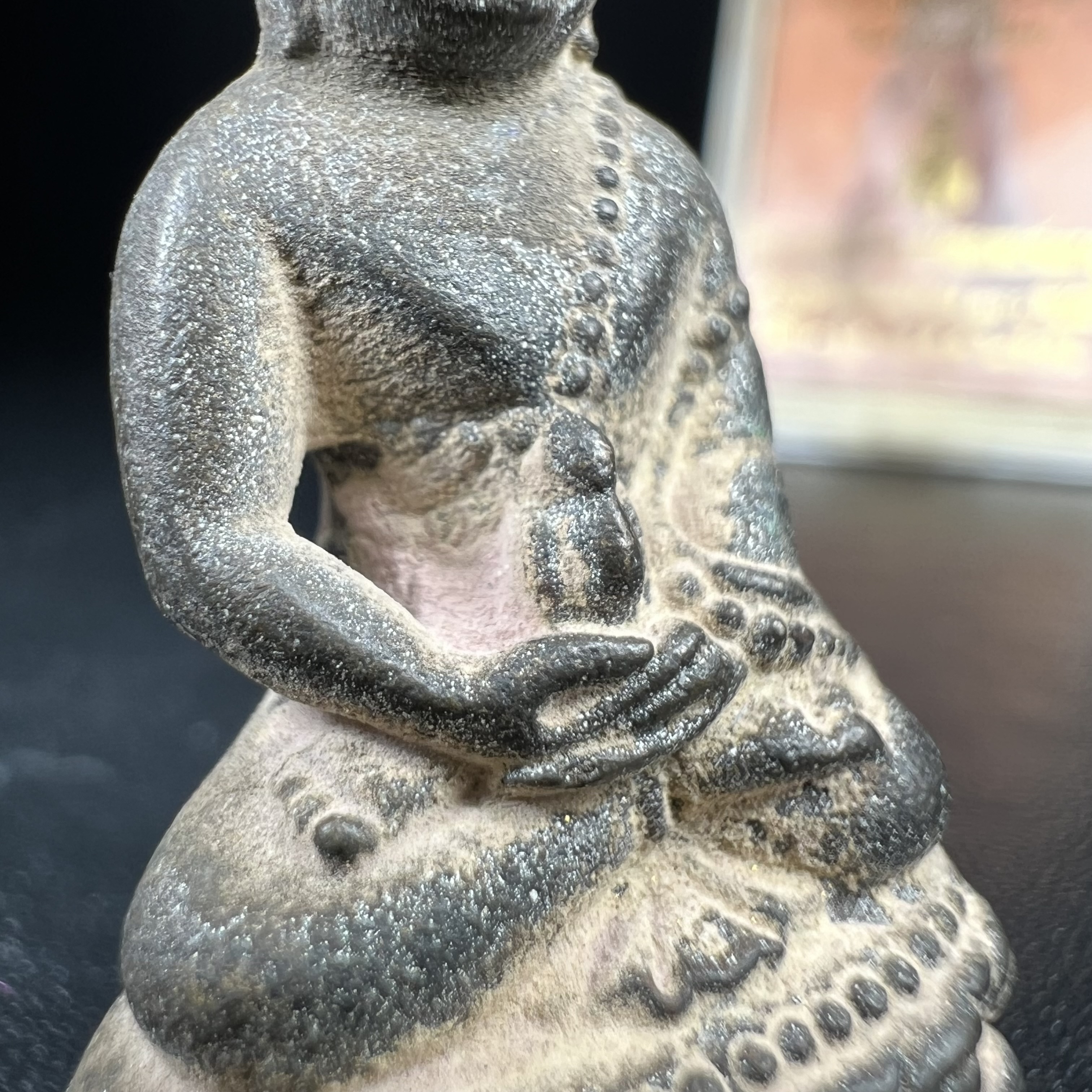 พระกริ่งชินบัญชรฉลองพระชันษา 100 ปี สมเด็จพระญาณสังวร วัดบวรนิเวศวิหาร ปี 2556 เนื้อนวโลหะผสมทองคำก้นอุดผงพรายกุมาร หลวงปู่ทิม พิธีใหญ่ มวลสารเด่น นิยม(1 ใน 599 องค์)หายาก