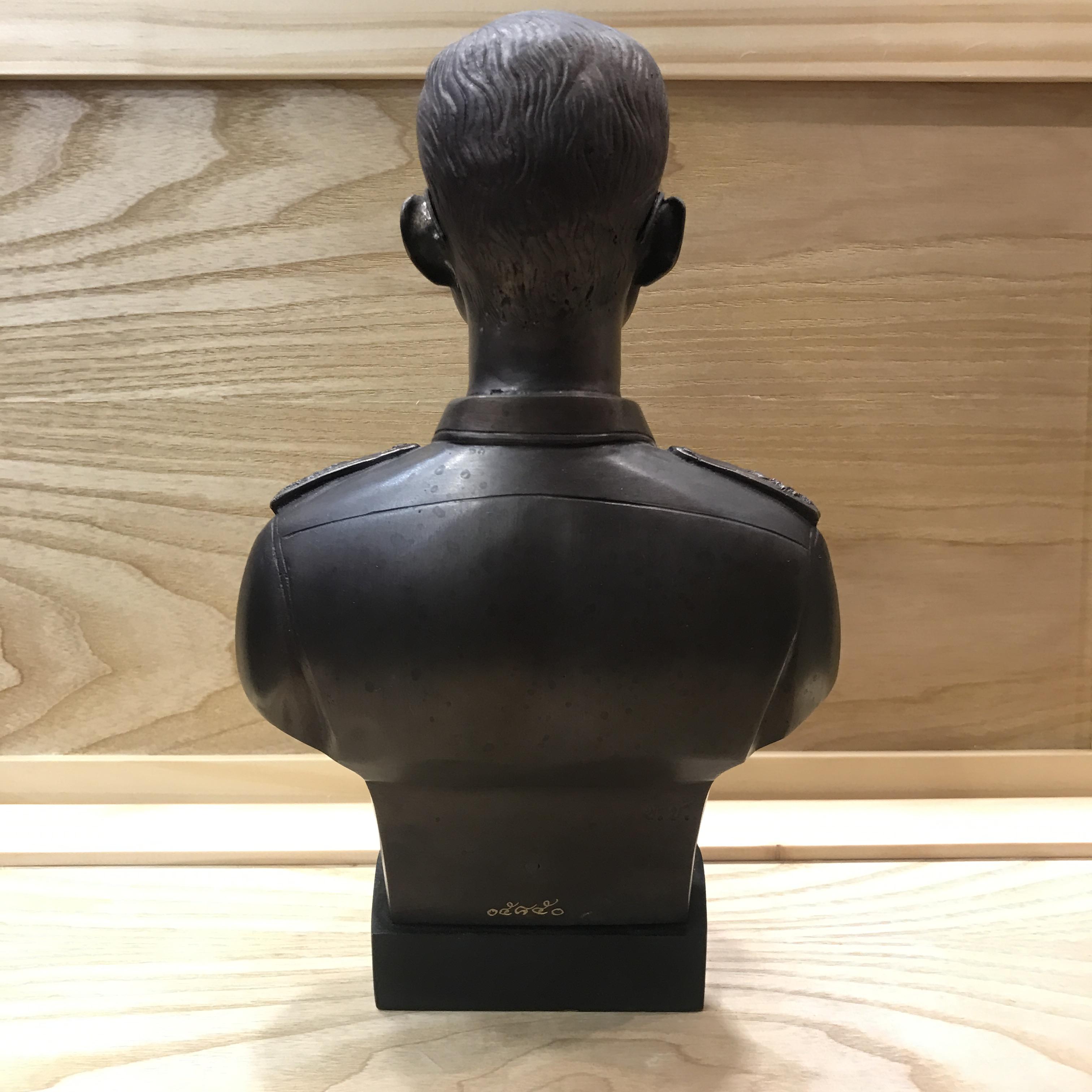 พระบรมรูปหล่อในหลวง ร.9 กรมราชองครักษ์ รุ่น 2 ปี 2539(นิยม)