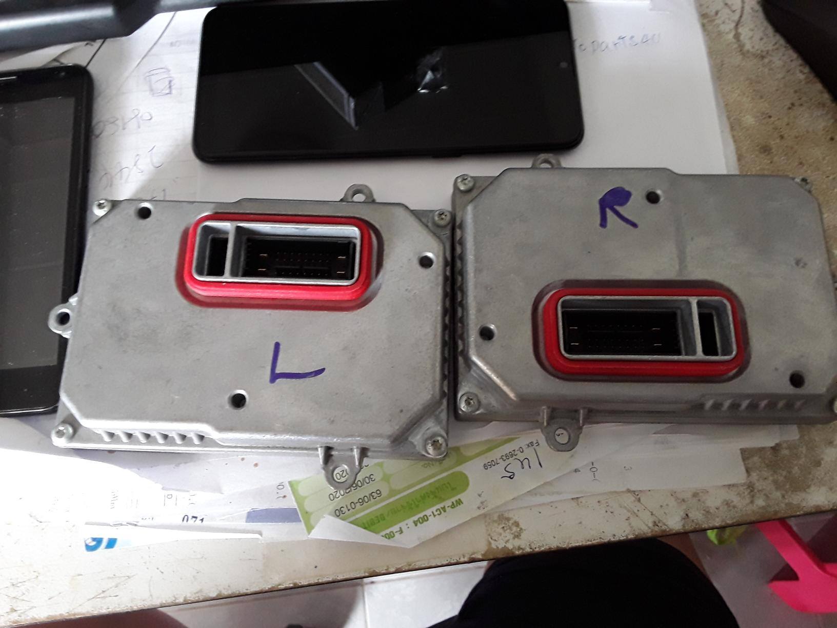 กล่่องไฟซีนอนฺBENZ W204