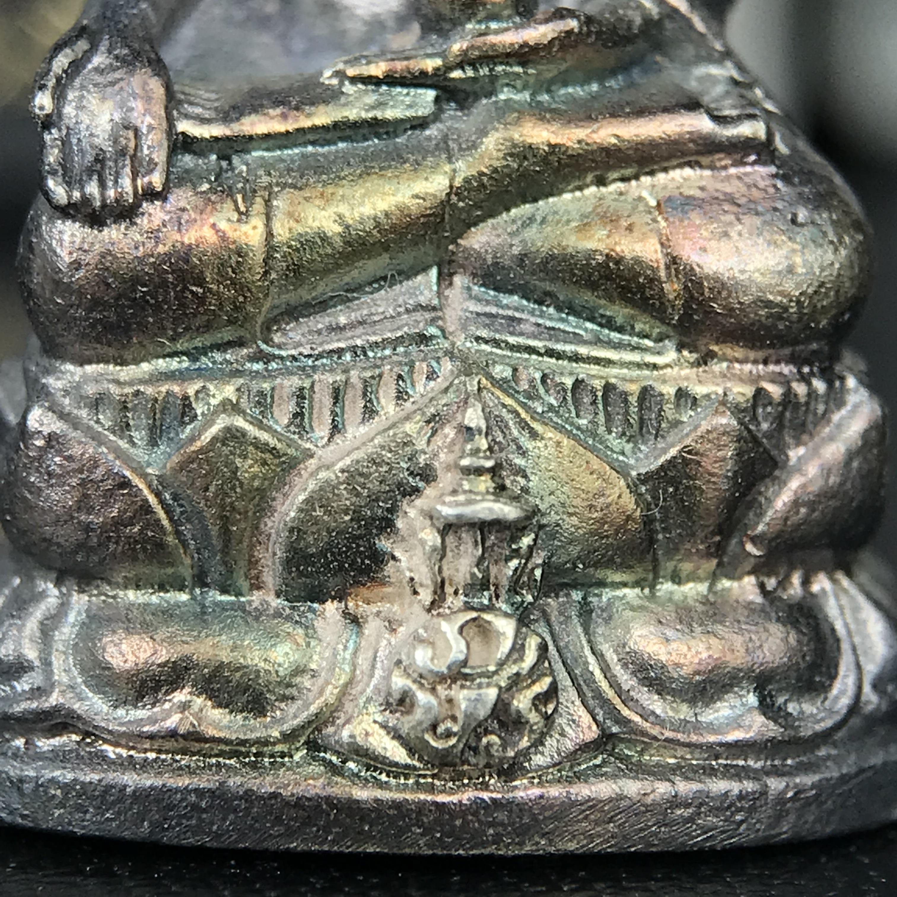 พระกริ่งนวปทุม ภปร.-พระชัยวัฒน์นวปทุม ภปร.-พระกริ่งไพรีพินาศ ภปร. รุ่นแรก วัดปทุมวนาราม ครบชุดเนื้อเงิน ปี2535(ในหลวงรัชกาลที่9เสด็จเททอง)(1ใน3000องค์)หายาก***เก็บทีเดียวครบชุดไปเลยรุ่นนี้ แนะนำ....ตอนนี้หายากแล้ว***