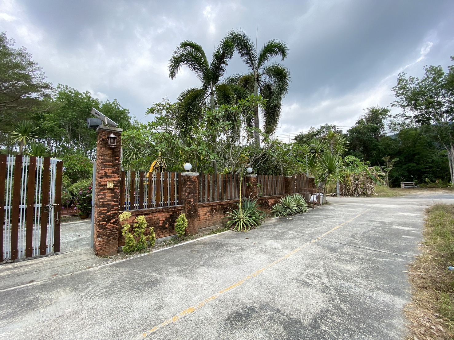 For Rent : Thalang, One-Story Detached House @Manik, 2 Bedrooms 2 Bathrooms