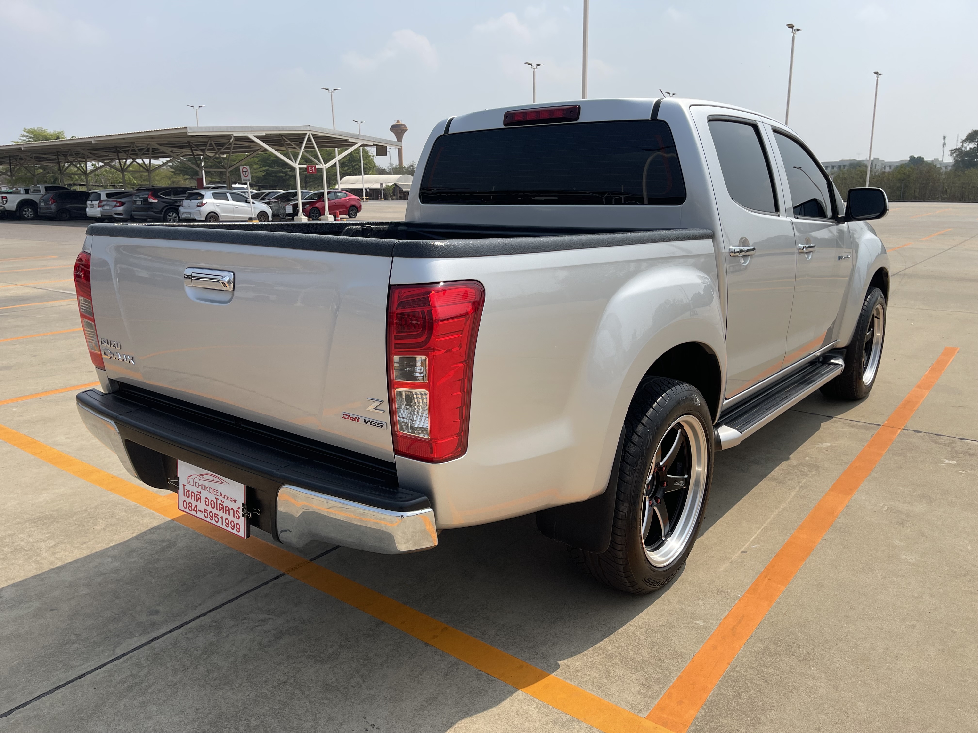 Isuzu Dmax All New 4ประตู Hilander 2.5 Vgs Z Dvd 2014 เงิน