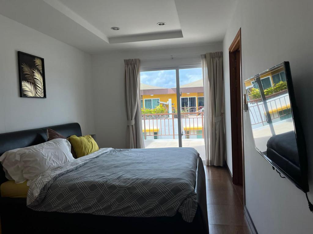 For Rent : Kamala, 2-Story Townhome, 3 bedrooms 3 bathrooms