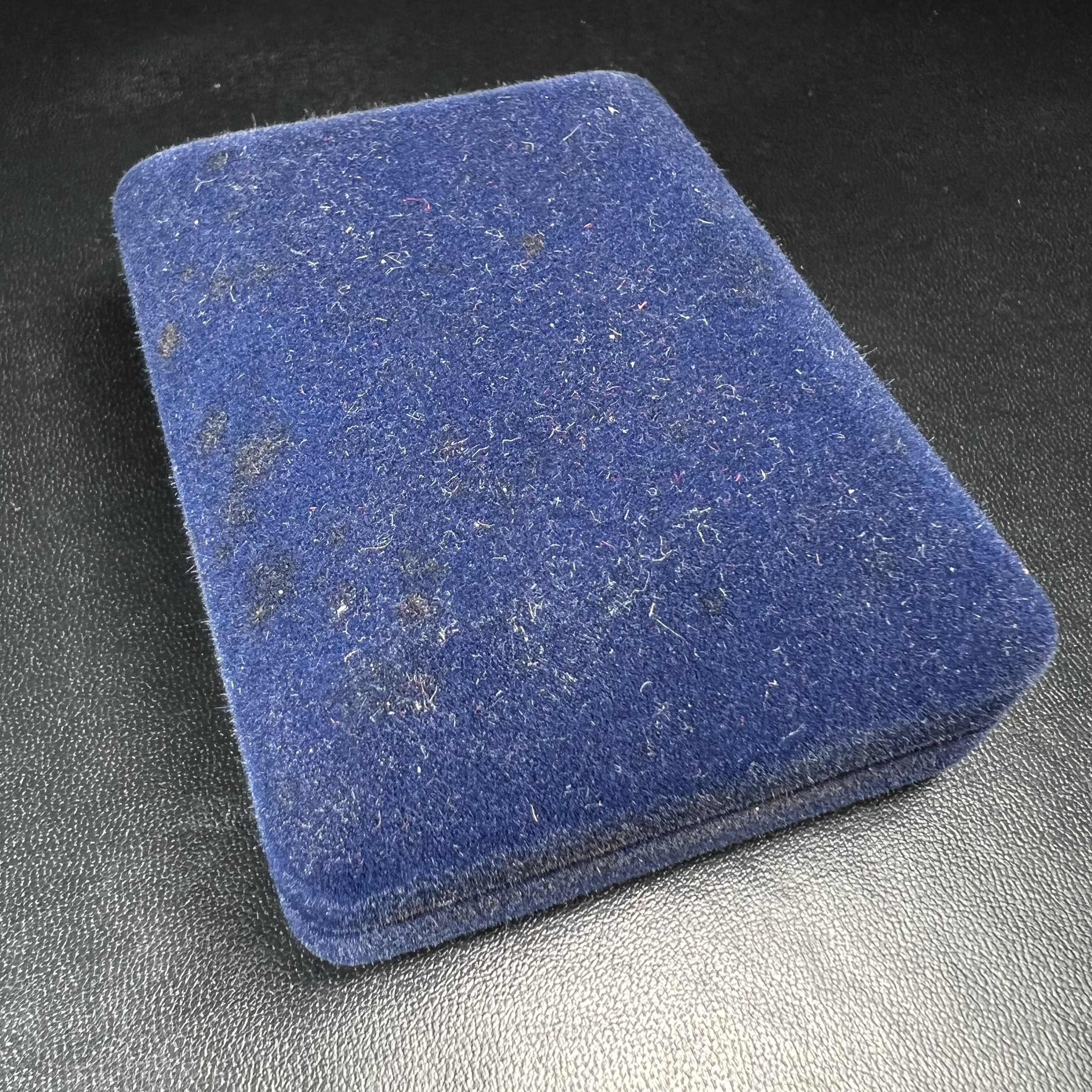 พระกริ่งศาสดา ภปร. วัดบวรนิเวศวิหาร ปี 2532 จัดสร้างในโอกาสสองทศวรรษรามาธิบดี เพื่อศูนย์การแพทย์สิริกิติ์ เนื้อเงิน(ผิวเดิมสวยงาม) (พิธีใหญ่ มวลสารมงคล สวยงามเข้มขลัง)สมเด็จพระญาณสังวร สมเด็จพระสังฆราชฯเสด็จเททอง***ตอกโค๊ตหมายเลข ๒๙๘***