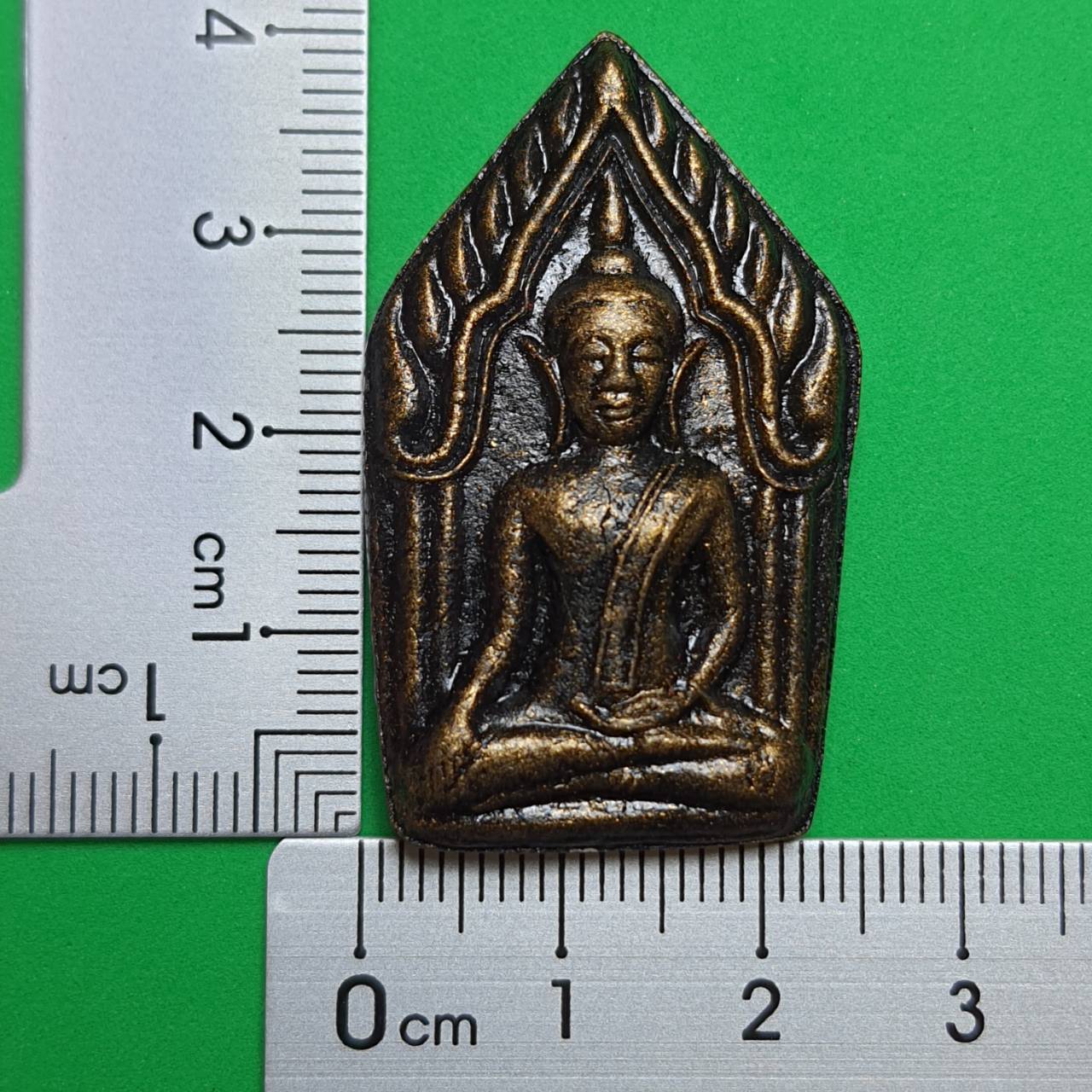 พระเครื่อง ขุนแผน รุ่นสุดเถาวัลย์หลงมหาเสน่ห์รุนแรง สีมันปู ไม่อัดกรอบ พระแท้ พระขุนแผน