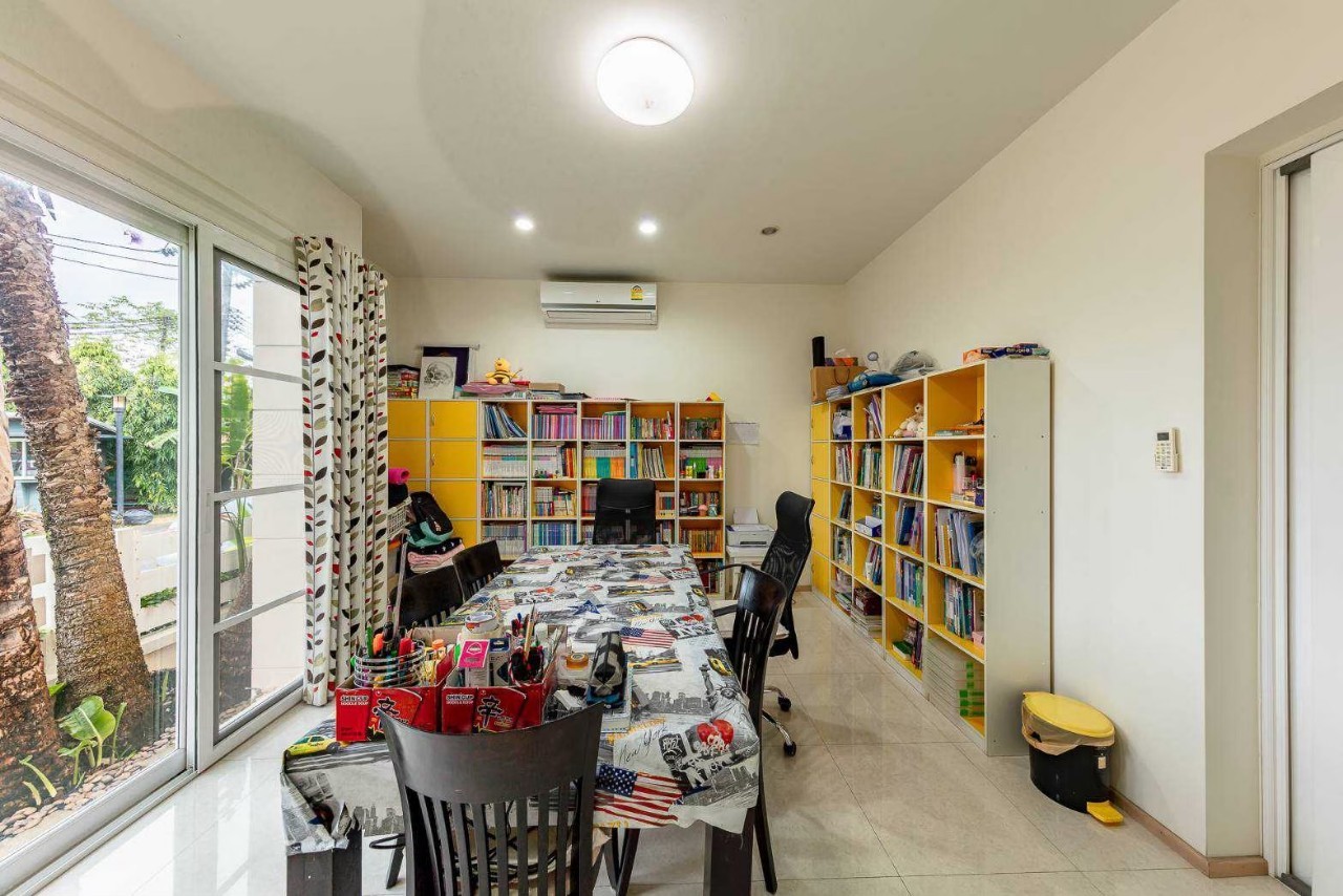 For Sale : Phuket Boat lagoon 4 Bedrooms 4 Bathrooms 163 SQ.W