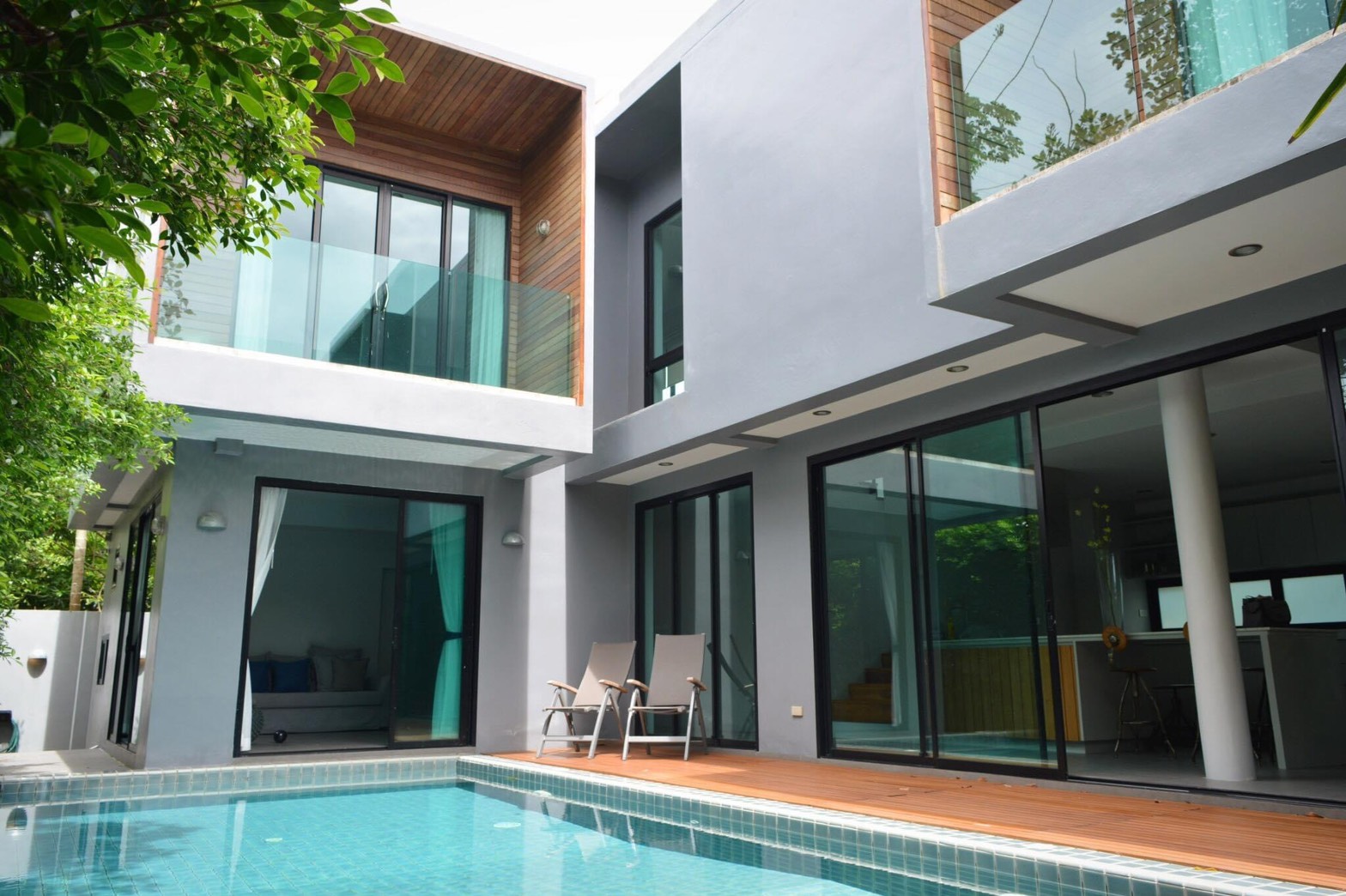 For Sale : Laguna Layan Beach House 3 Bedrooms 3 Bathrooms