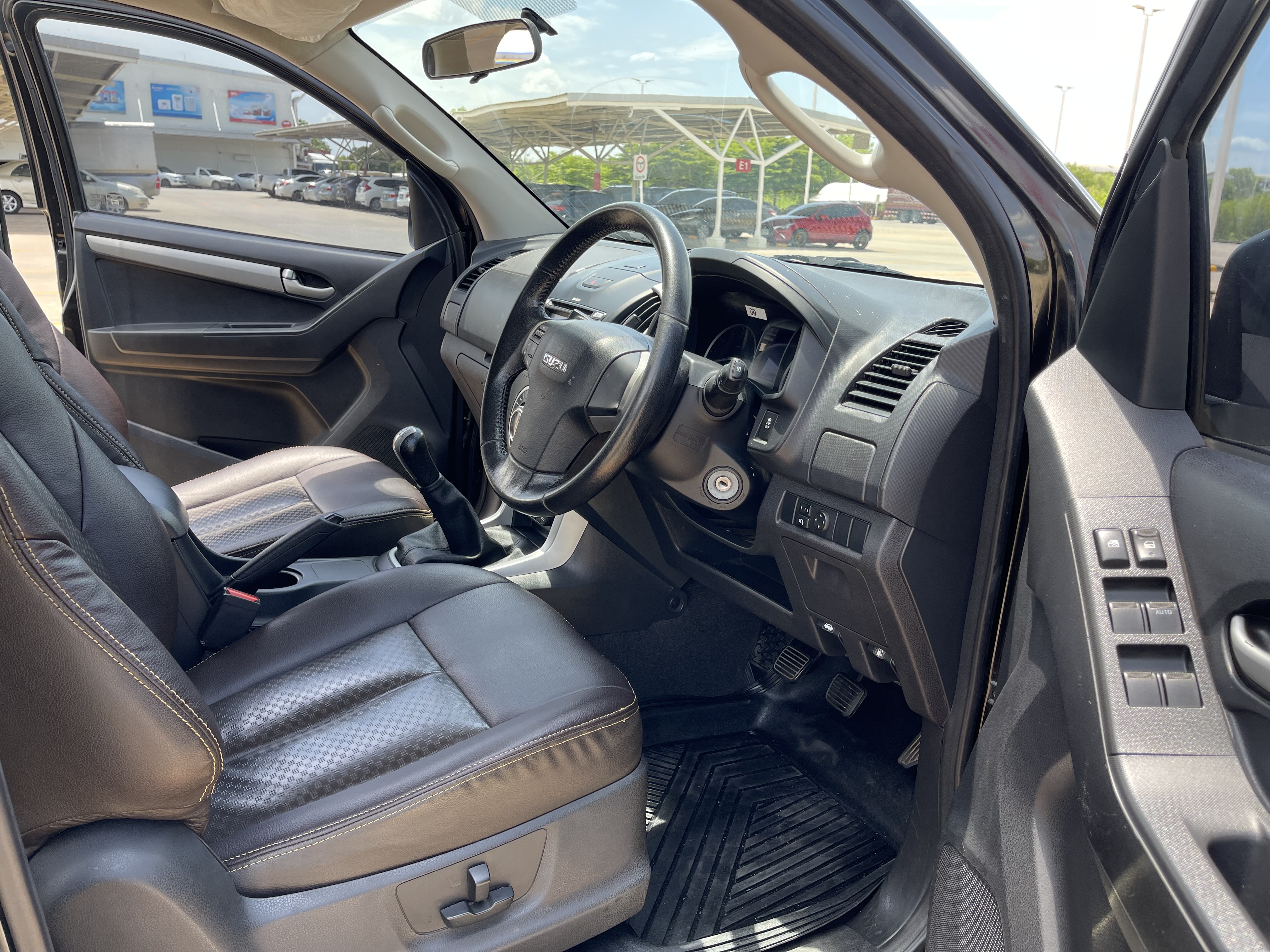 Isuzu Dmax All New 4ประตู Hilander 3.0 Vgs Z Prestige Navi 2013 ดำ