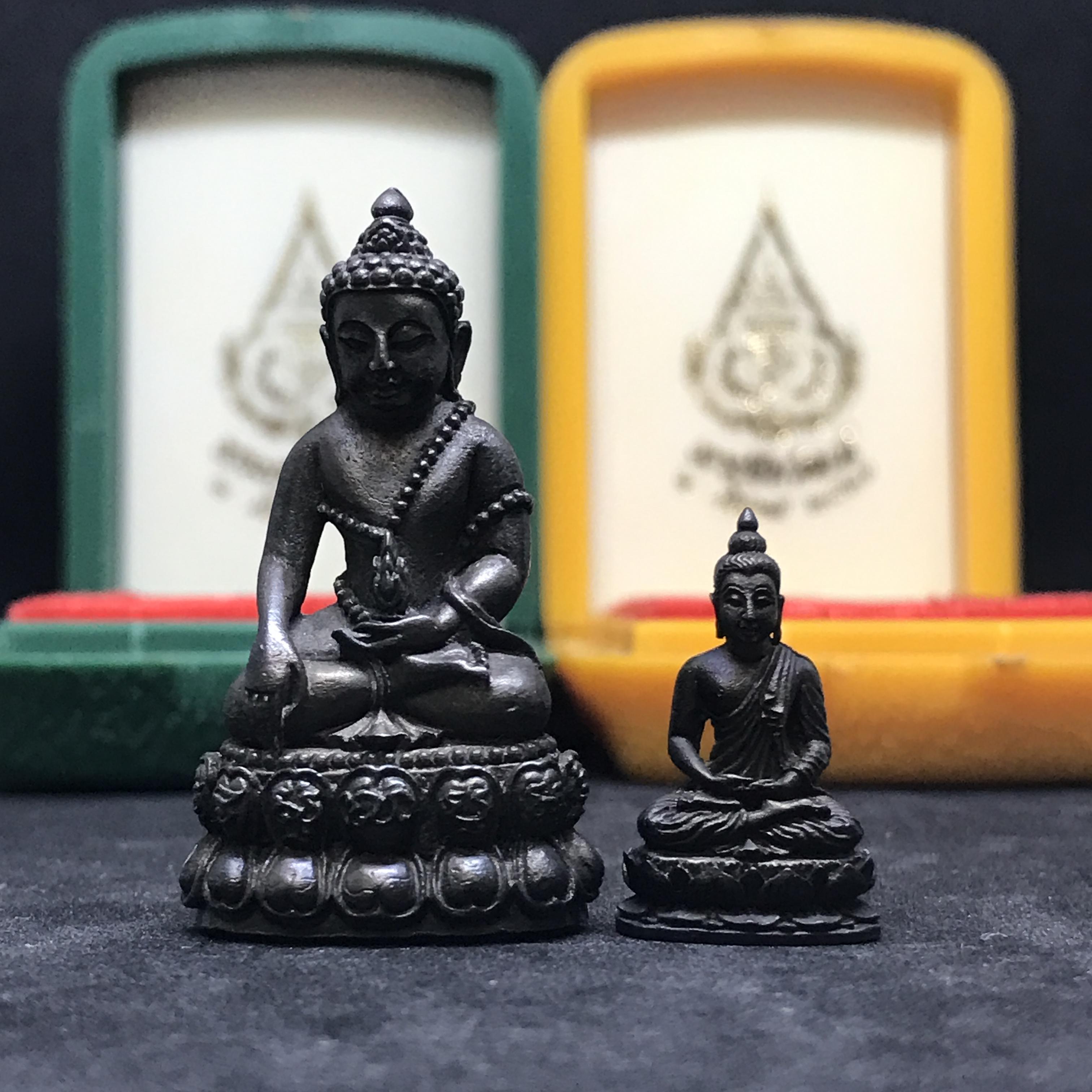 พระกริ่ง-พระชัยวัฒน์วาสนาสมเด็จพระสังฆราช (วาสน์) วัดราชบพิธฯ ปี๒๕๓๑ เนื้อนวะโลหะ สร้างเป็นที่ระลึกในคราวที่สมเด็จพระอริยวงศาคตญาณ สมเด็จพระสังฆราช (วาสน์ วาสโน) วัดราชบพิธฯ มีพระชนมายุครบ ๙๐ พรรษา(ในหลวง ร.9 เสด็จในพิธี)