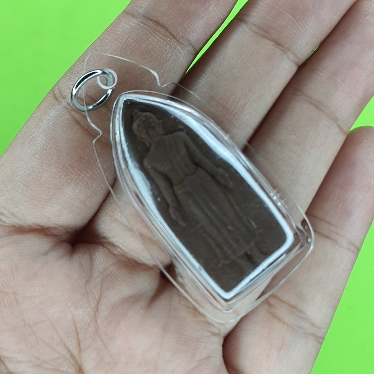 พระปางเปิดโลก รุ่น 9 มวลสารศักดิ์สิทธิ์ อัดกรอบพลาสติกกันน้ำ