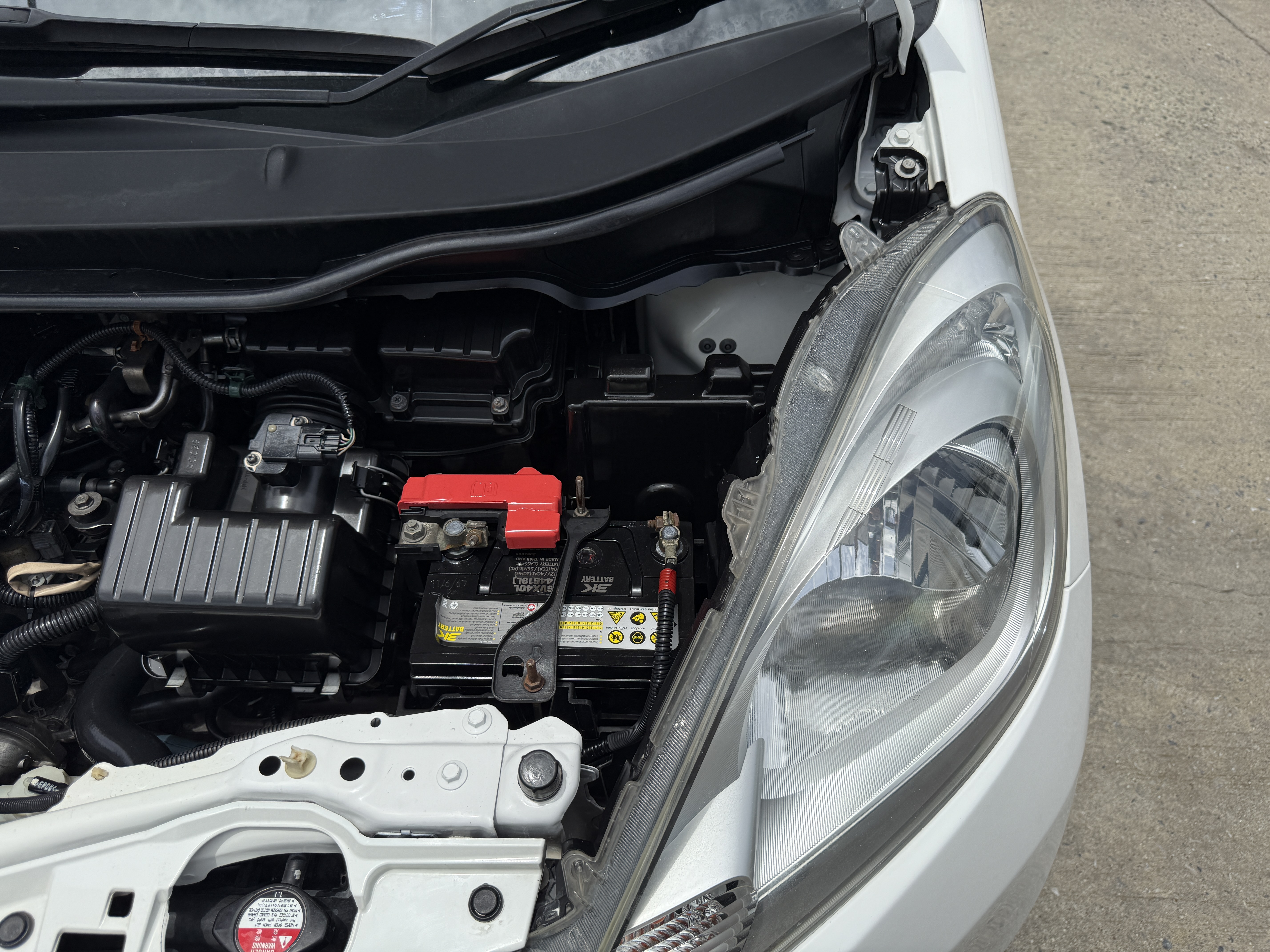 Honda Jazz 1.5 V At 2014 ขาว