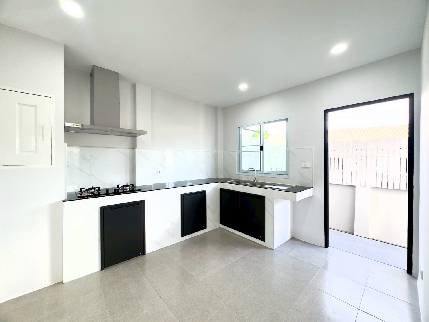 For Sales : Phuket City, 2-story semi-detached house, Muji style, 3 Bedrooms, 2 Bathrooms