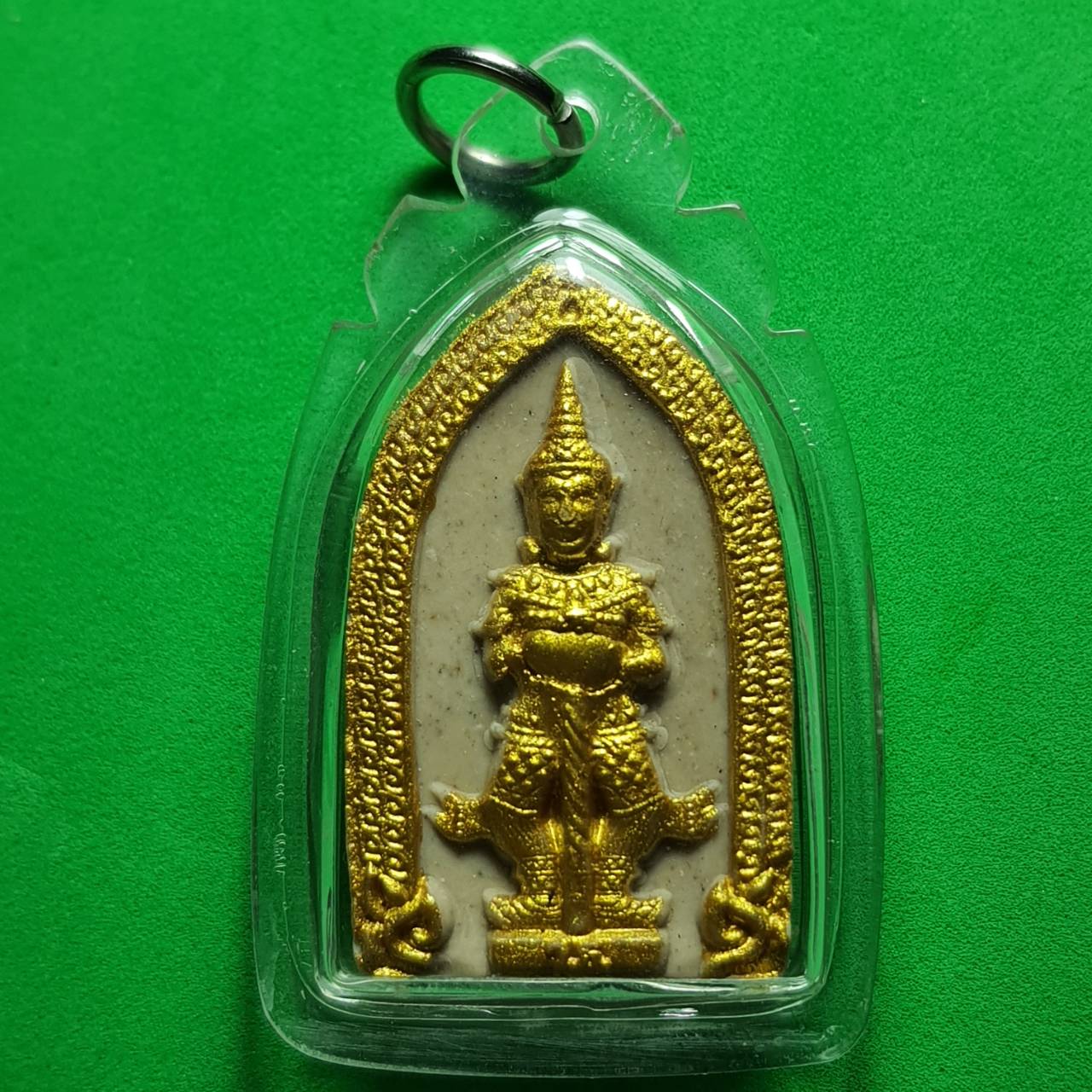 พระเครื่อง ท้าวเวสสุวรรณ เลี่ยมกรอบ สีขาว แต่ง สีส้ม รุ่น แก้ปีชง รวยไม่จบ จนไม่เป็น ภัยไม่มี ท้าวเวสสุวัณ จี้ท้าวเวสสุวรรณ ท้าวเวสสุวรรณ