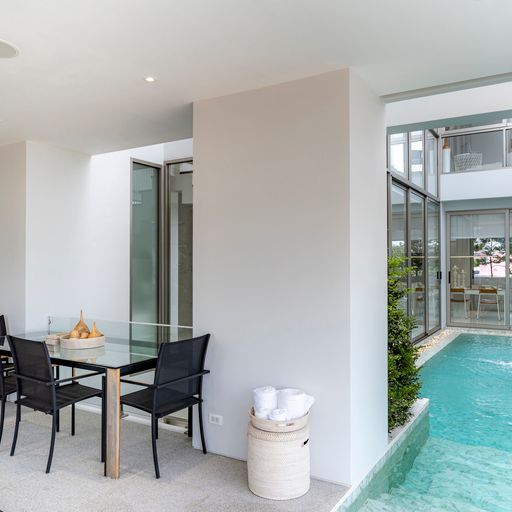 For Sales : Cherngtalay, 3-Storey Private Pool Villa @soi Pasak 8, 3 Bedrooms, 3 Ensuite bathrooms