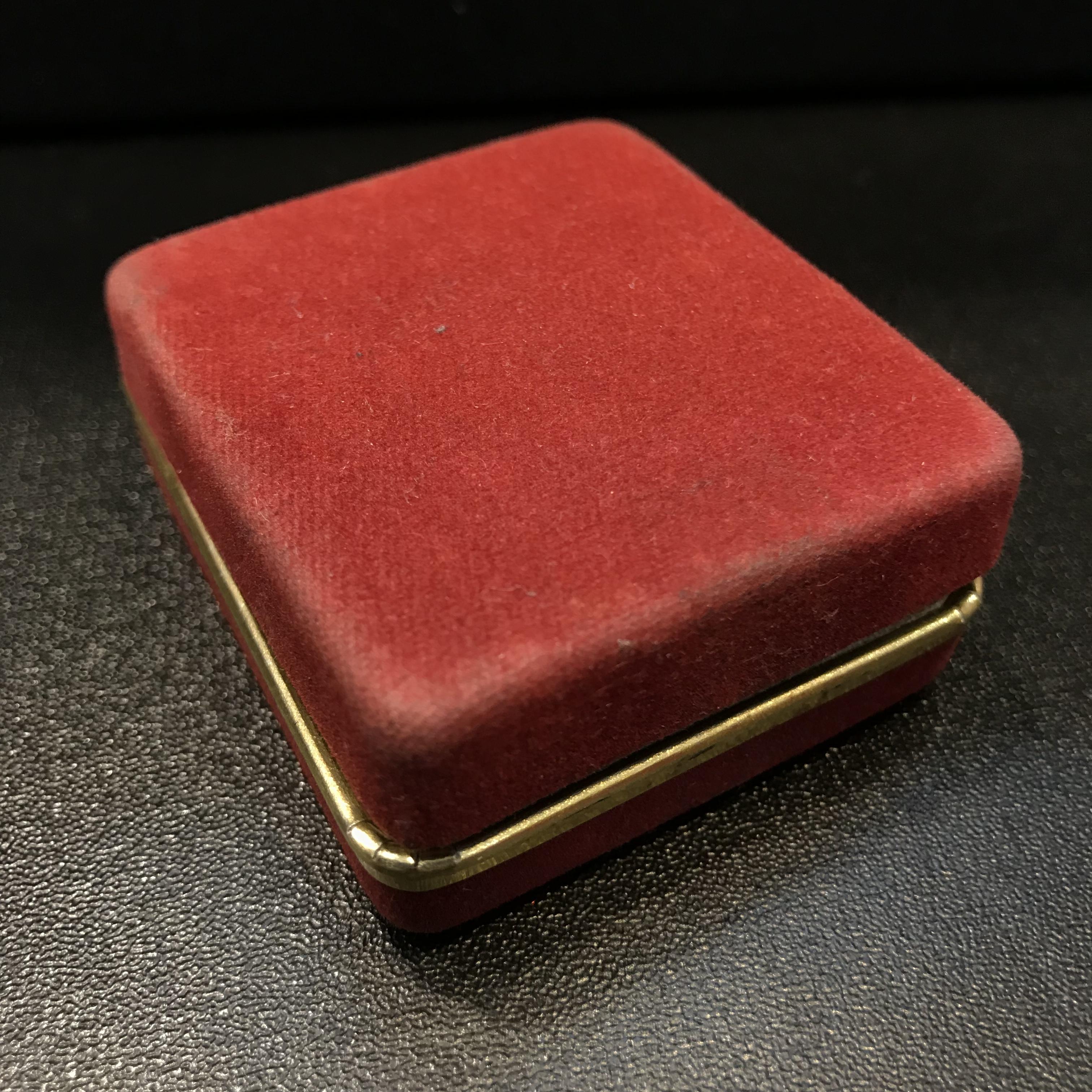 พระกริ่งพระพุทธชินสีห์ ภปร ทันโตเสฏโฐ ปี 2533 เนื้อนวโลหะ (วัตถุมงคลหนึ่งเดียวที่บรรจุพระทนต์(ฟัน)ในหลวงรัชกาลที่9 พระราชทานให้จัดสร้าง)(1ใน1999องค์)