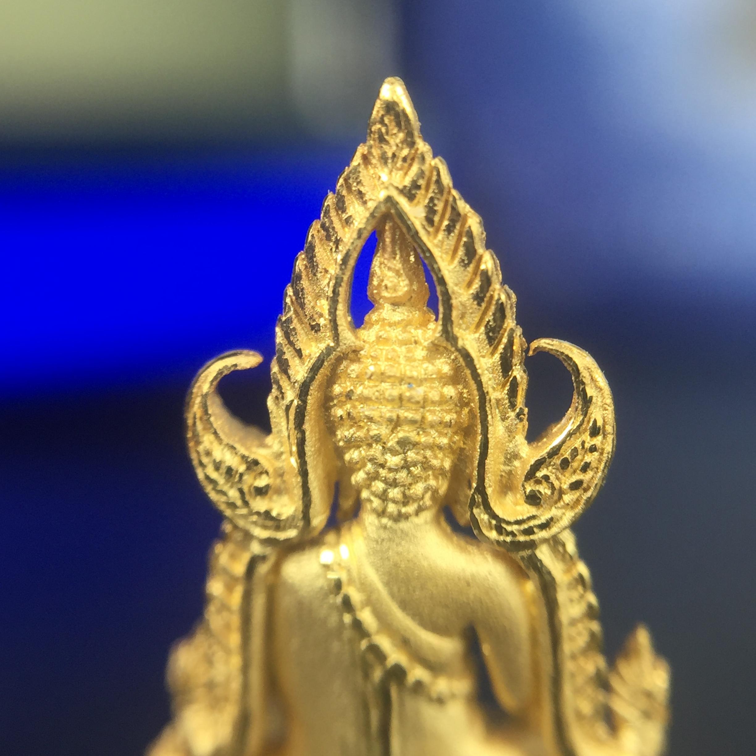 พระพุทธชินราช ภปร. โครงการ เพราะแผ่นดินนี้คือแผ่นดินเกิด ปี2551 เนื้อทองคำ 96.5%(น้ำหนัก 2.6 กรัม) ขนาดหน้าตัก1/4นิ้ว (สวยงามทรงคุณค่าหายาก)1 ใน 5000องค์